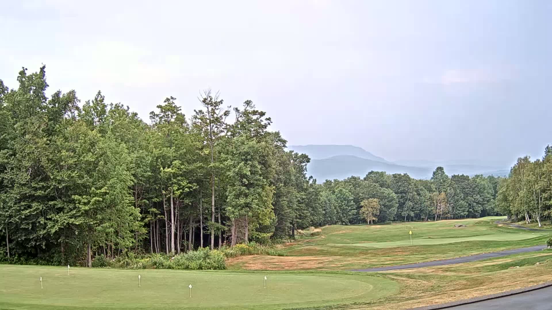 Kingfield, Sugarloaf Mountain Golf Course Live Cam - Kingfield, Franklin, Maine, USA