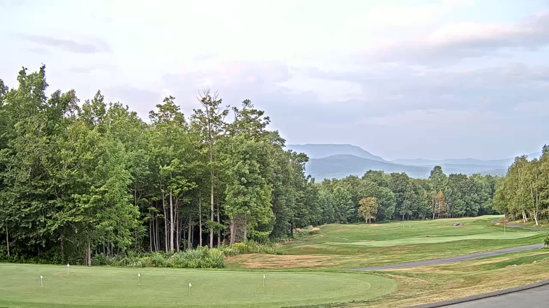 Kingfield, Sugarloaf Mountain Golf Course Live Cam - Kingfield, Franklin, Maine, USA