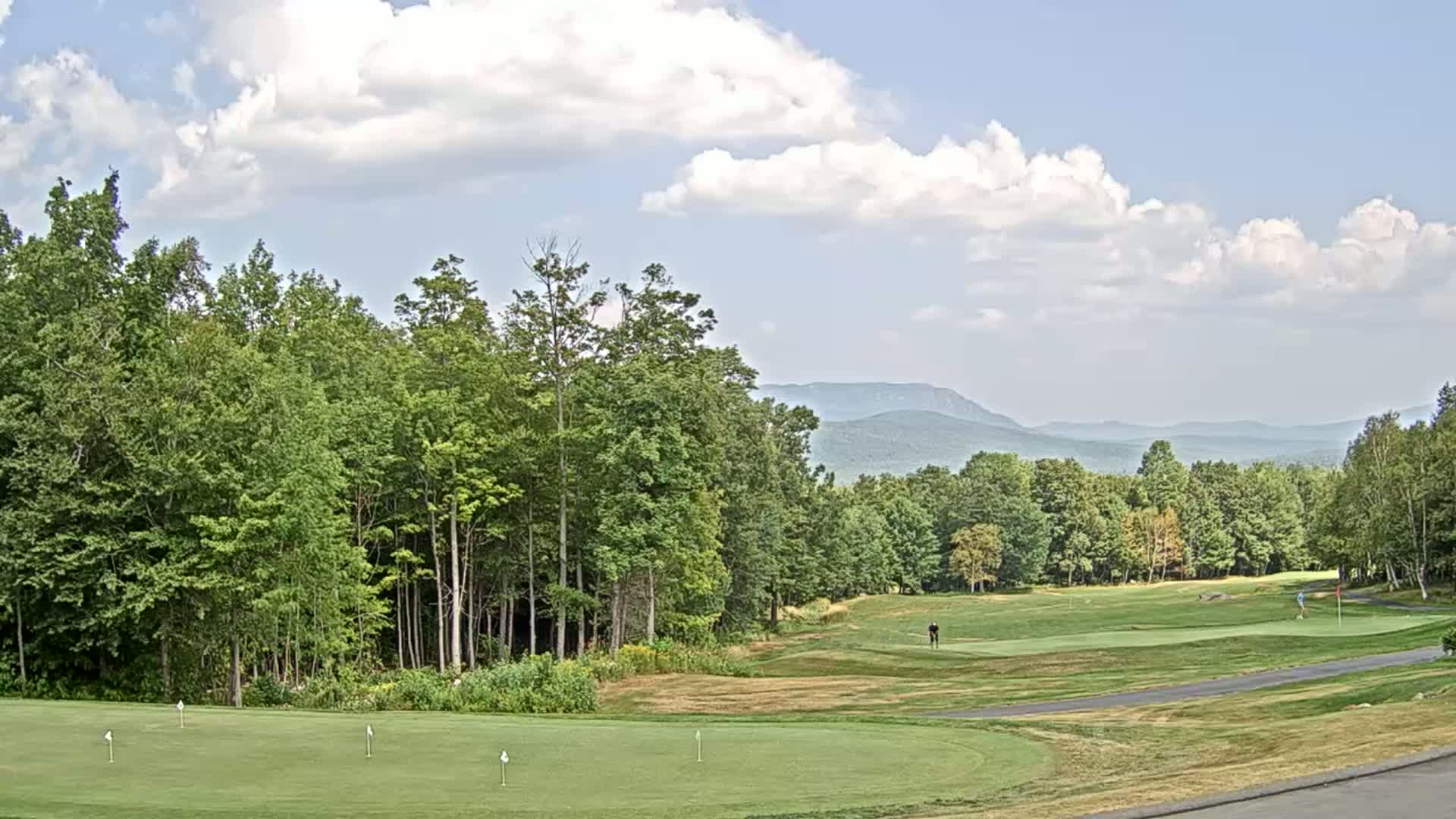 Kingfield, Sugarloaf Mountain Golf Course Live Cam - Kingfield, Franklin, Maine, USA
