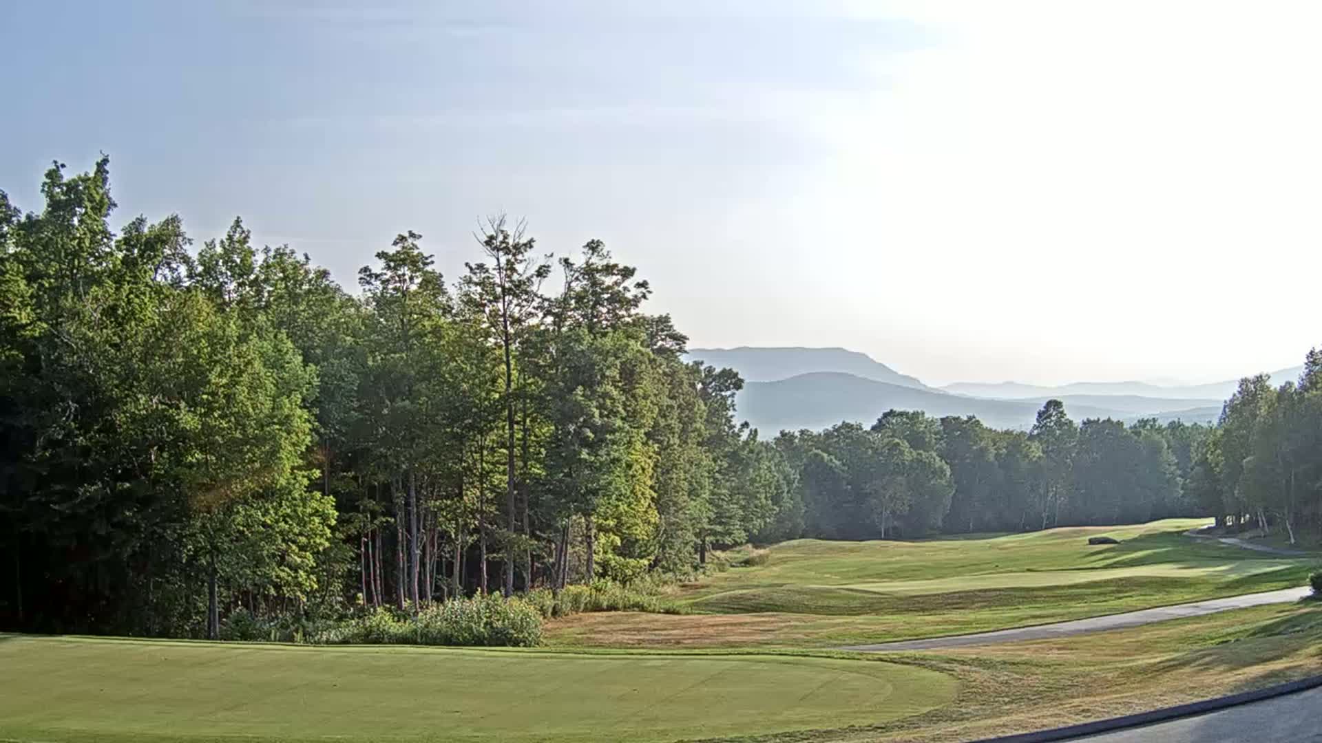 Kingfield, Sugarloaf Mountain Golf Course Live Cam - Kingfield, Franklin, Maine, USA