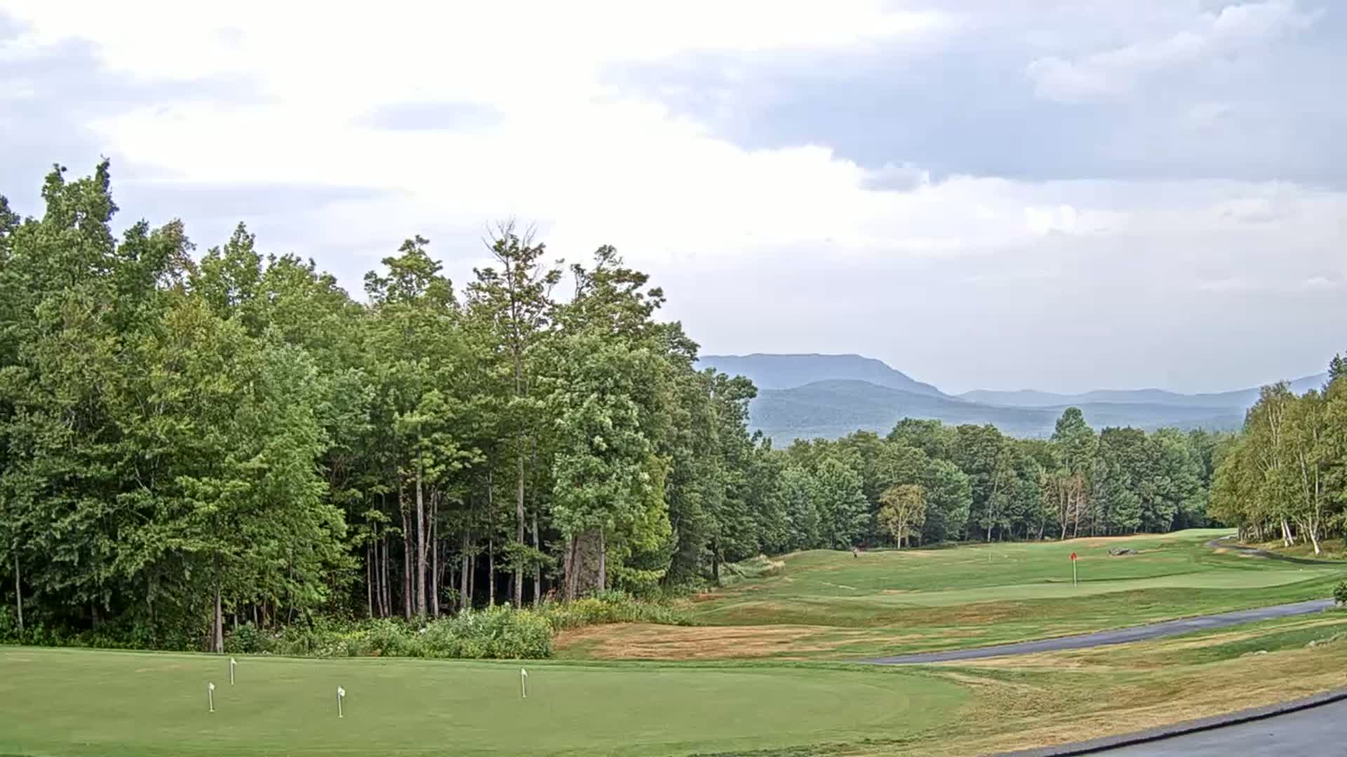 Kingfield, Sugarloaf Mountain Golf Course Live Cam - Kingfield, Franklin, Maine, USA