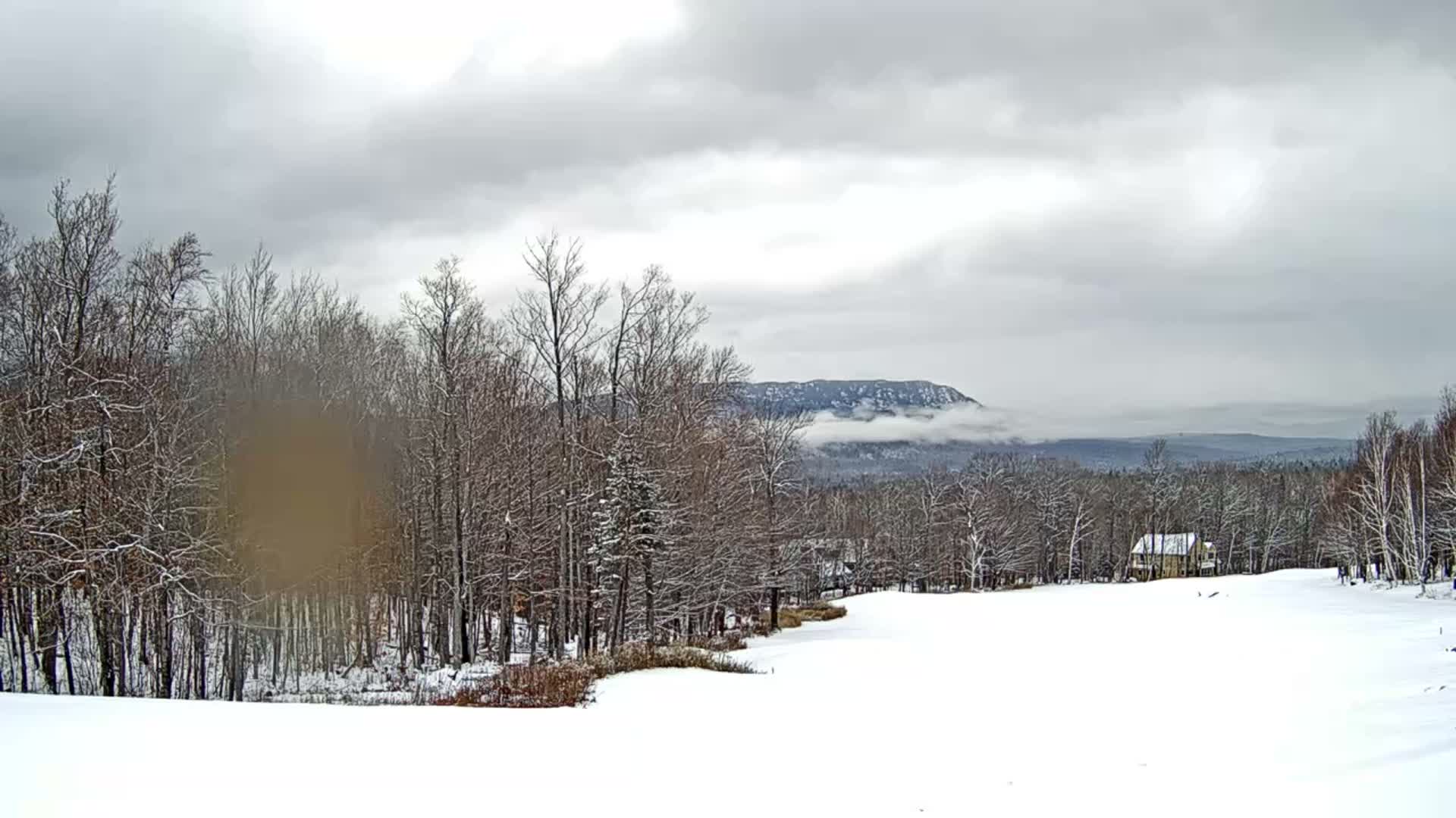 Kingfield, Sugarloaf Mountain Golf Course Live Cam - Kingfield, Franklin, Maine, USA