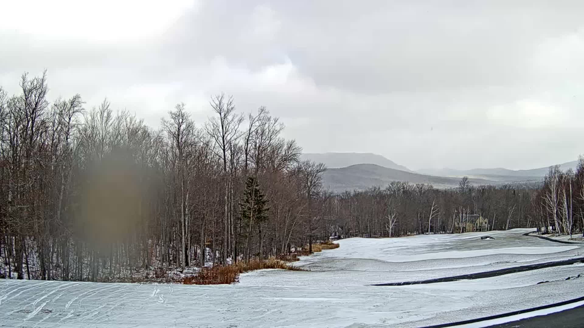 Kingfield, Sugarloaf Mountain Golf Course Live Cam - Kingfield, Franklin, Maine, USA