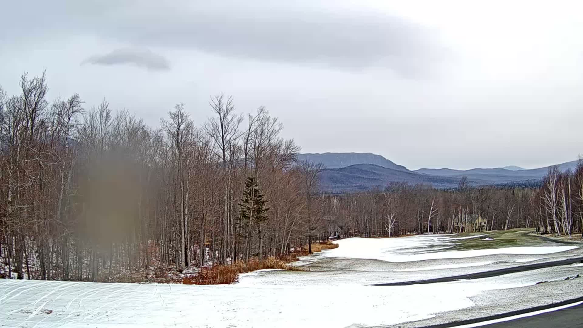 Kingfield, Sugarloaf Mountain Golf Course Live Cam - Kingfield, Franklin, Maine, USA