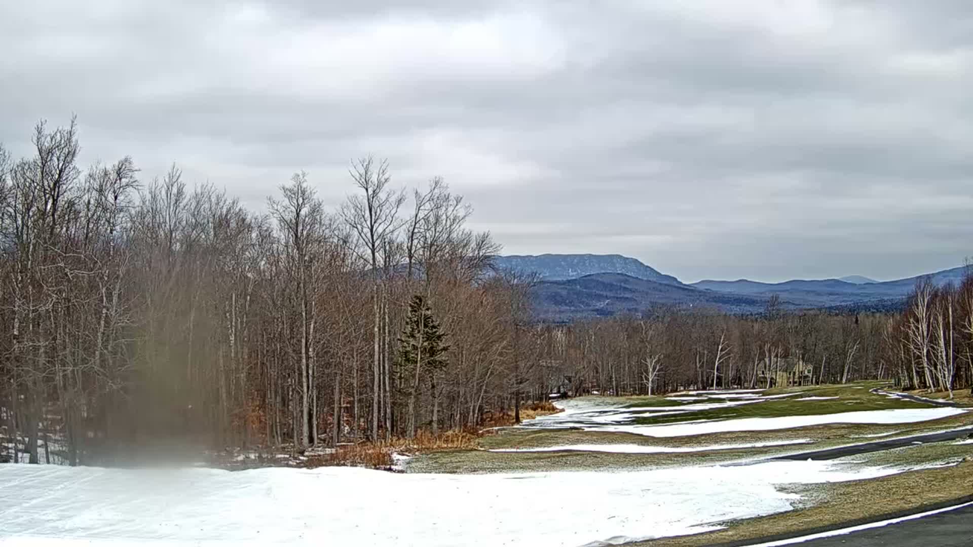 Kingfield, Sugarloaf Mountain Golf Course Live Cam - Kingfield, Franklin, Maine, USA