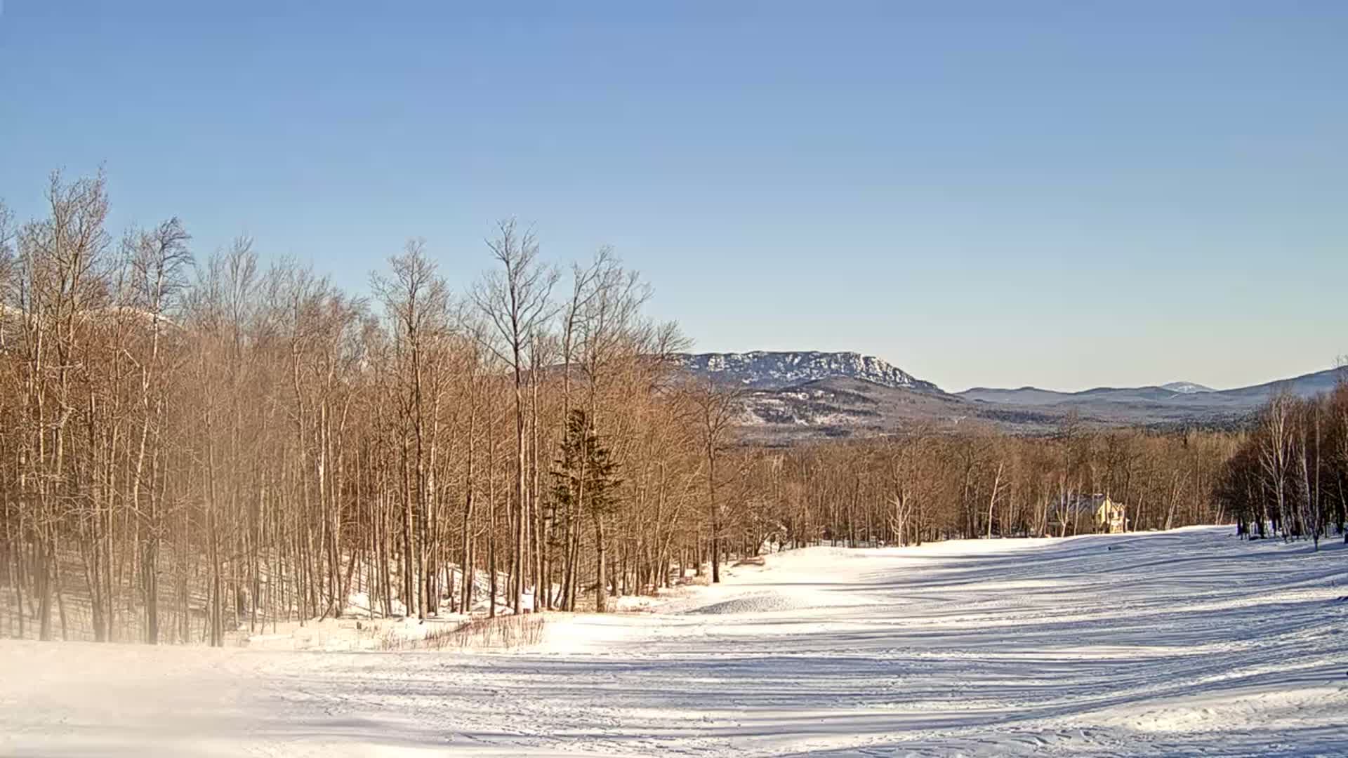 Kingfield, Sugarloaf Mountain Golf Course Live Cam - Kingfield, Franklin, Maine, USA