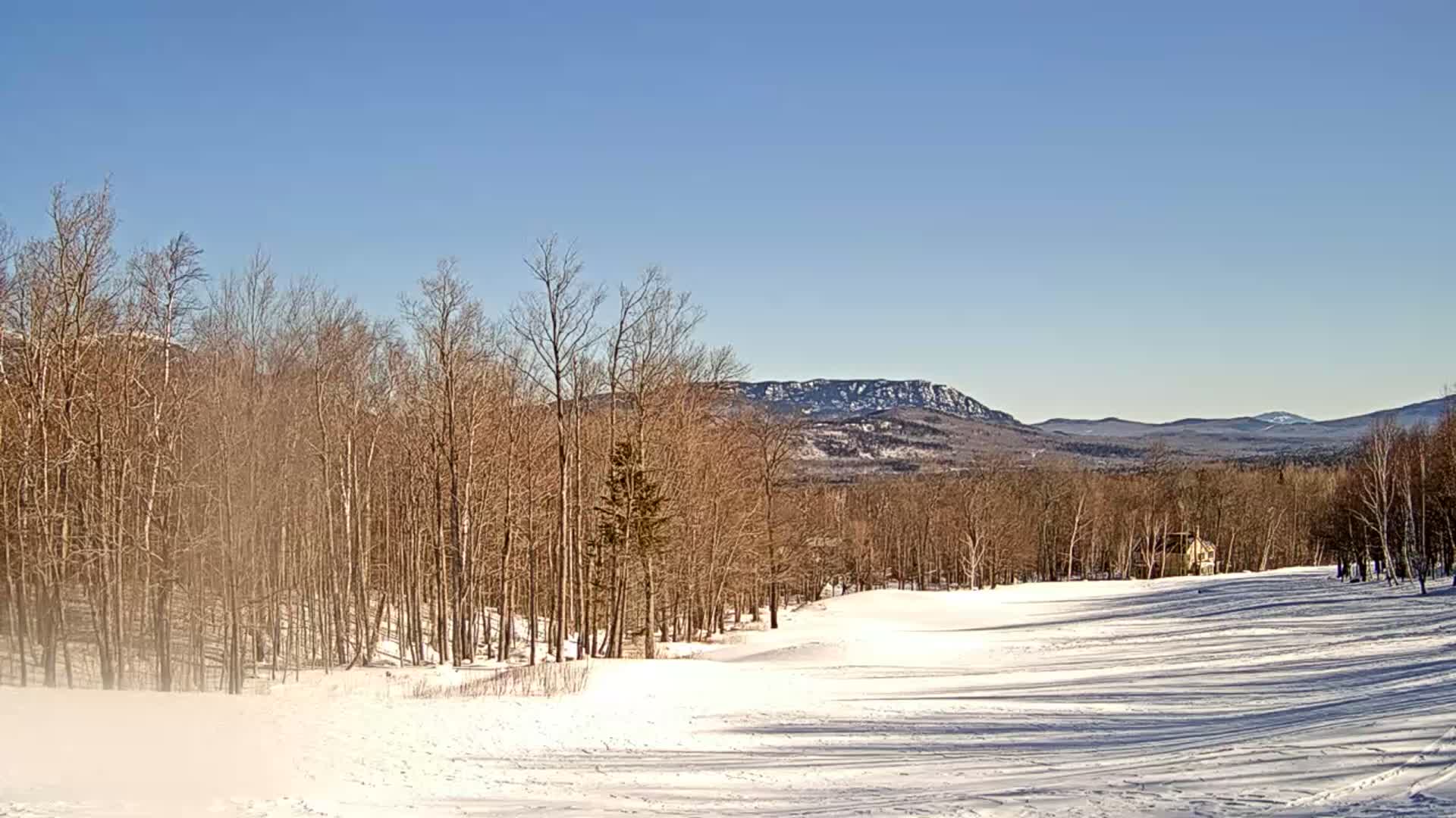 Kingfield, Sugarloaf Mountain Golf Course Live Cam - Kingfield, Franklin, Maine, USA