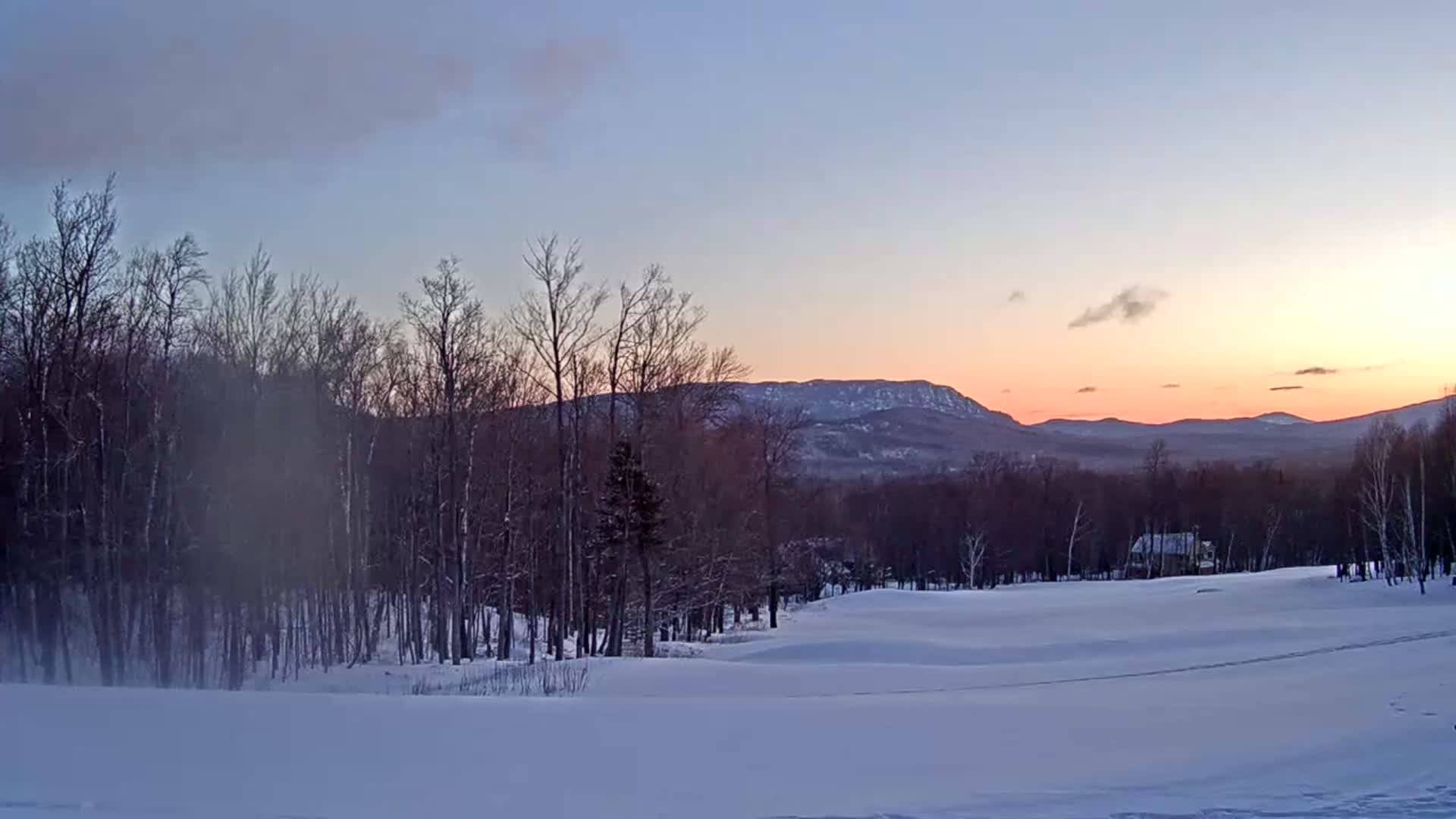 Kingfield, Sugarloaf Mountain Golf Course Live Cam - Kingfield, Franklin, Maine, USA