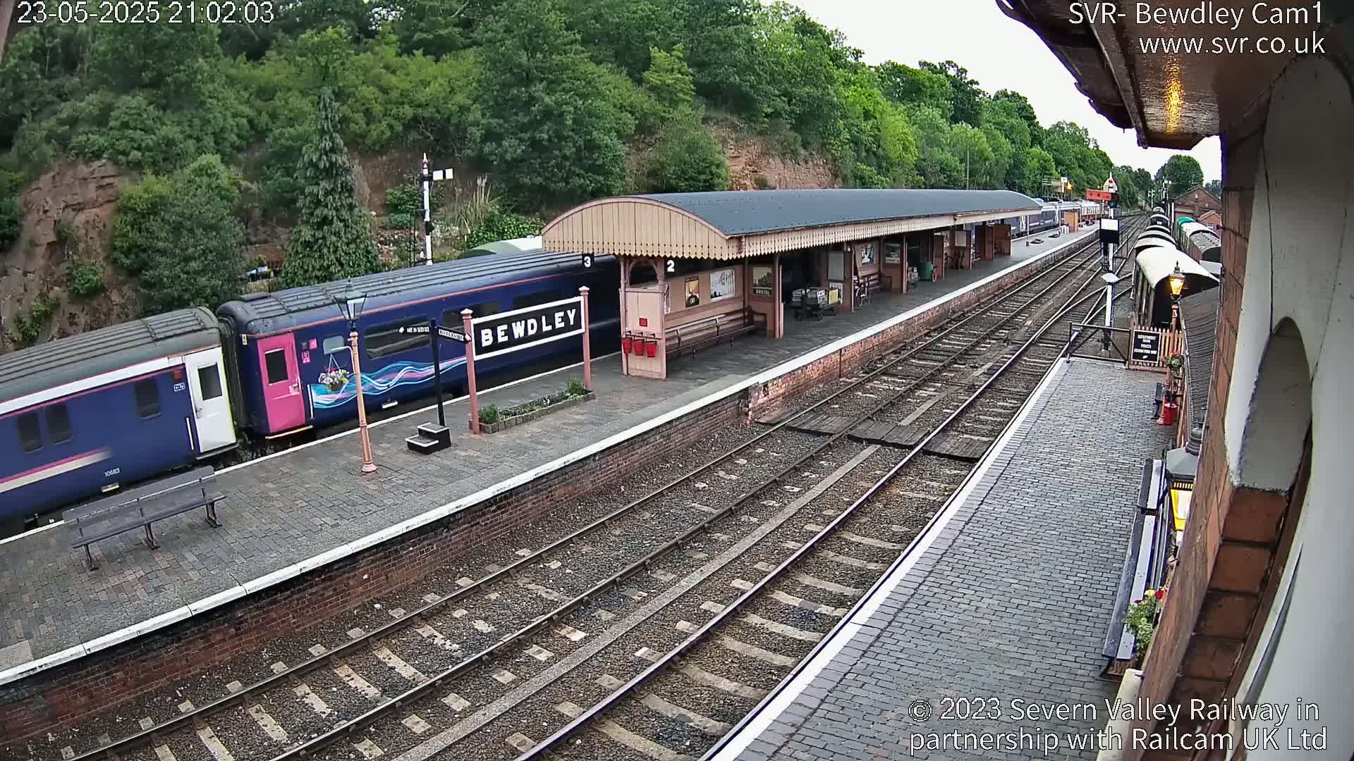Bewdley Station İnside on the Severn Valley Railway Live Cam - Bewdley, Wyre Forest, Worcestershire, West Midlands, England, United Kingdomth on the Severn Valley Railway 2025-02-27 22:40