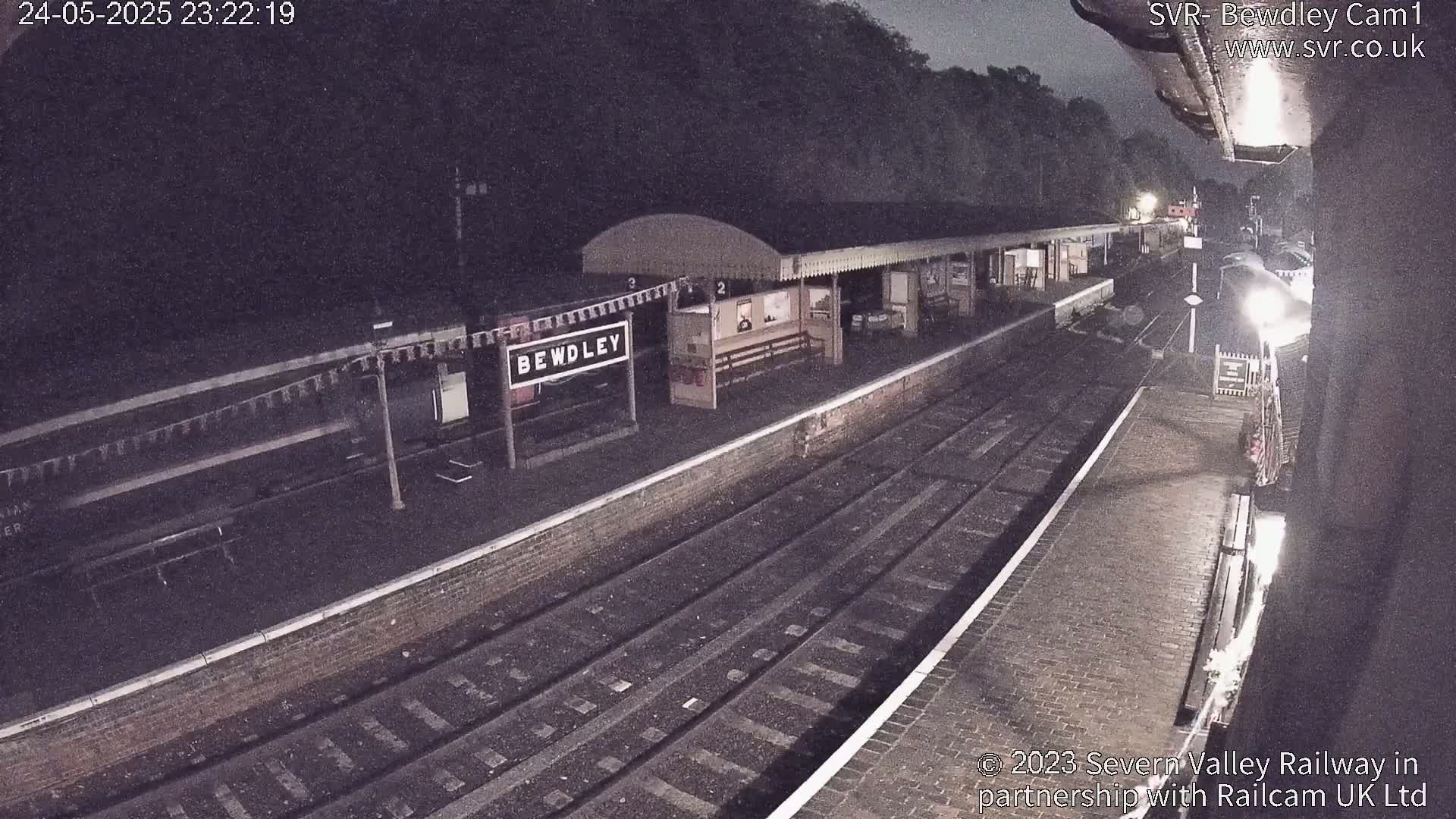 Bewdley Station İnside on the Severn Valley Railway Live Cam - Bewdley, Wyre Forest, Worcestershire, West Midlands, England, United Kingdomth on the Severn Valley Railway 2025-02-27 22:40