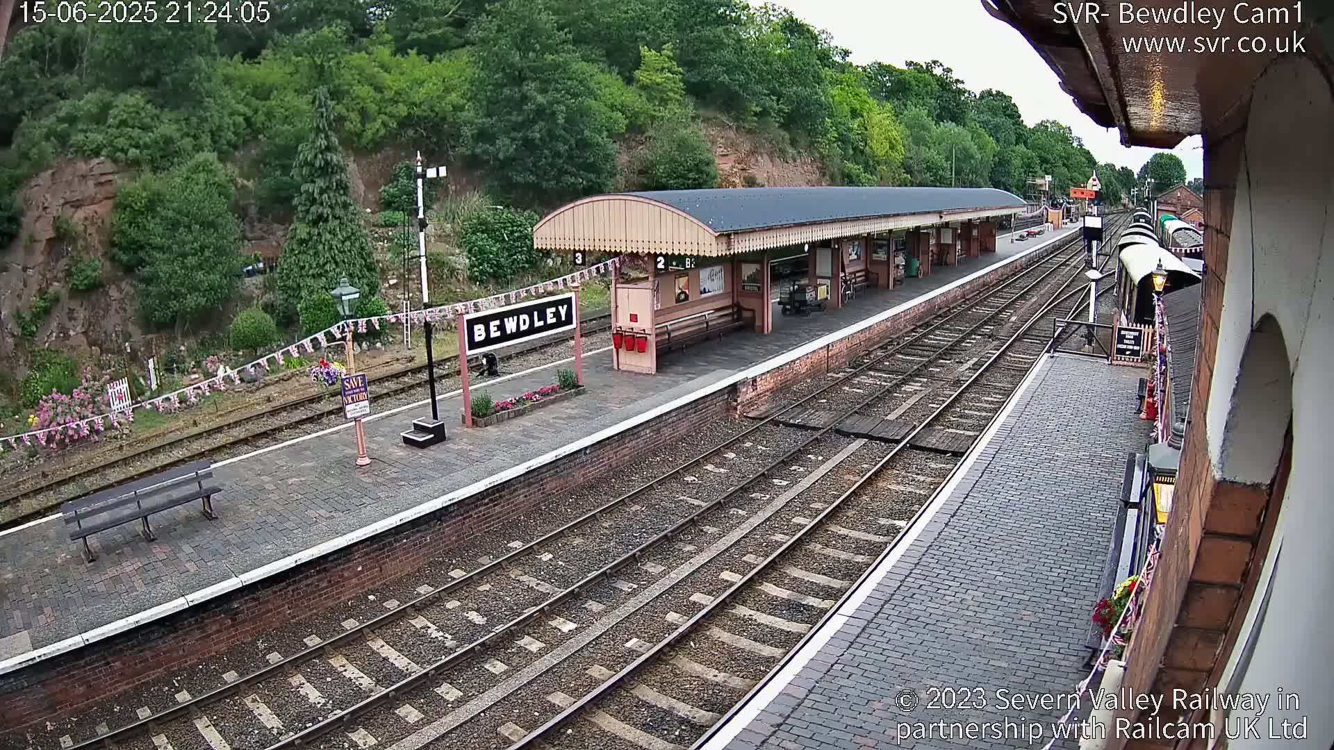 Bewdley Station İnside on the Severn Valley Railway Live Cam - Bewdley, Wyre Forest, Worcestershire, West Midlands, England, United Kingdomth on the Severn Valley Railway 2025-02-27 22:40