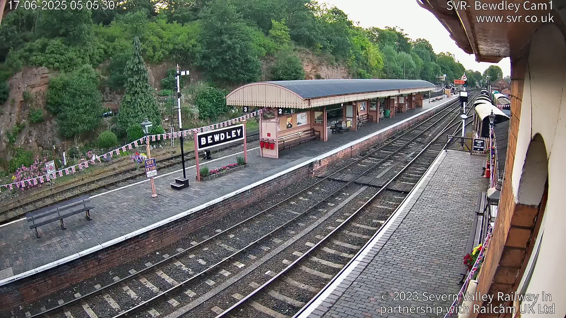 Bewdley Station İnside on the Severn Valley Railway Live Cam - Bewdley, Wyre Forest, Worcestershire, West Midlands, England, United Kingdomth on the Severn Valley Railway 2025-02-27 22:40