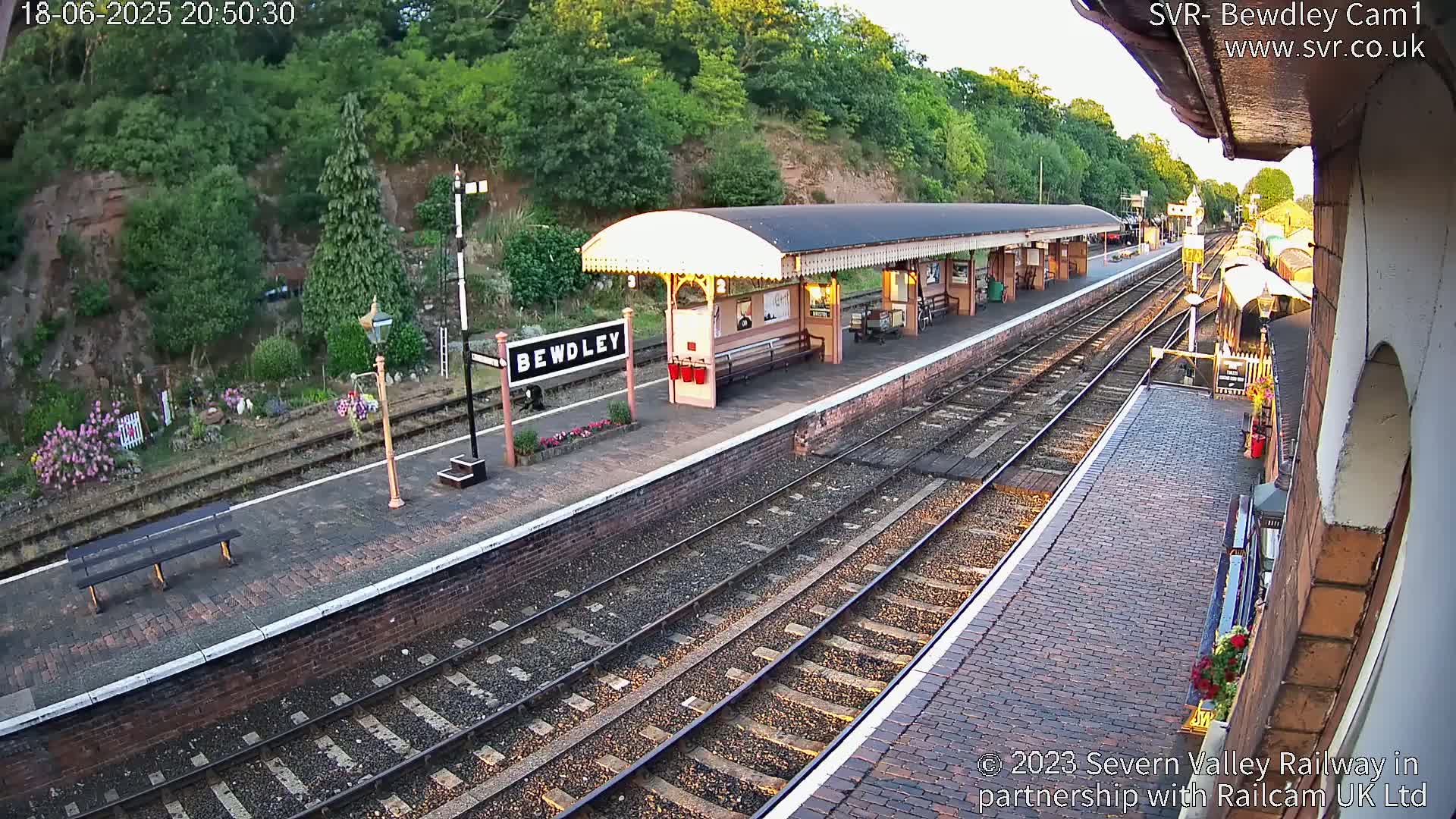 Bewdley Station İnside on the Severn Valley Railway Live Cam - Bewdley, Wyre Forest, Worcestershire, West Midlands, England, United Kingdomth on the Severn Valley Railway 2025-02-27 22:40