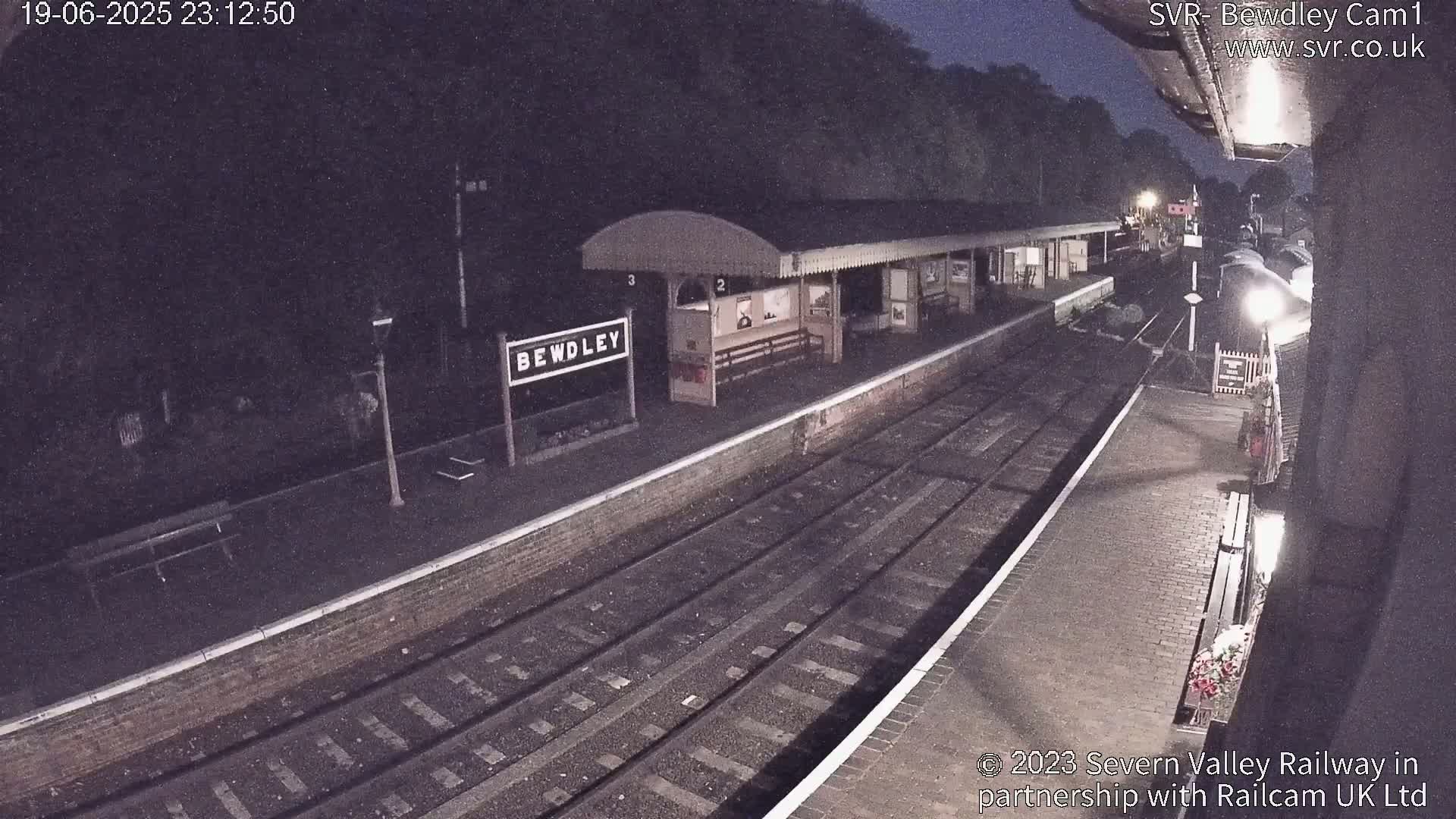 Bewdley Station İnside on the Severn Valley Railway Live Cam - Bewdley, Wyre Forest, Worcestershire, West Midlands, England, United Kingdomth on the Severn Valley Railway 2025-02-27 22:40