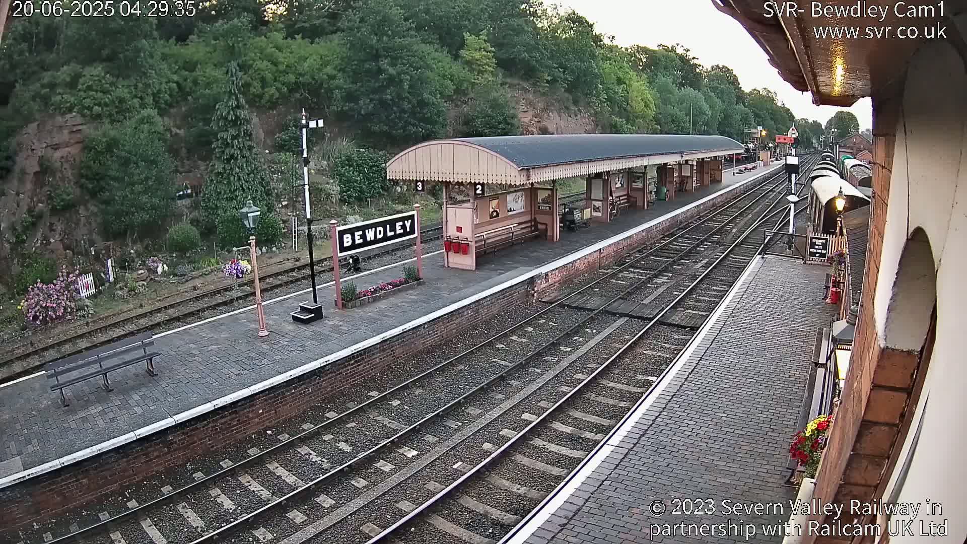 Bewdley Station İnside on the Severn Valley Railway Live Cam - Bewdley, Wyre Forest, Worcestershire, West Midlands, England, United Kingdomth on the Severn Valley Railway 2025-02-27 22:40
