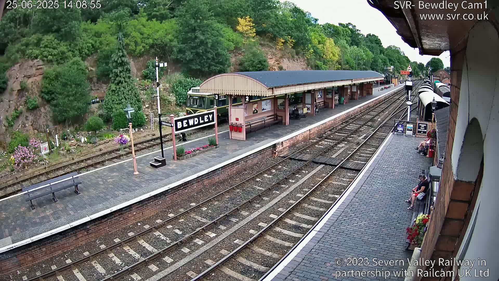 Bewdley Station İnside on the Severn Valley Railway Live Cam - Bewdley, Wyre Forest, Worcestershire, West Midlands, England, United Kingdomth on the Severn Valley Railway 2025-02-27 22:40