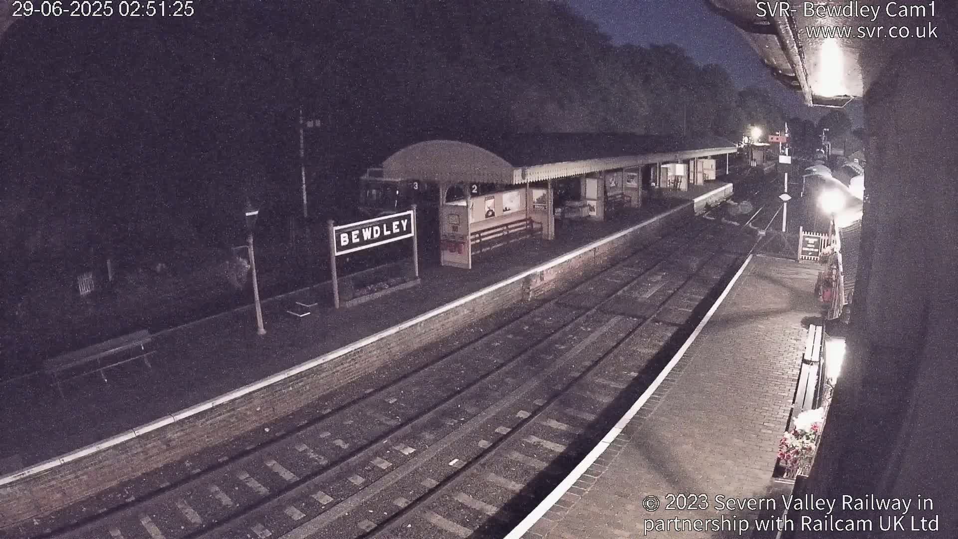 Bewdley Station İnside on the Severn Valley Railway Live Cam - Bewdley, Wyre Forest, Worcestershire, West Midlands, England, United Kingdomth on the Severn Valley Railway 2025-02-27 22:40