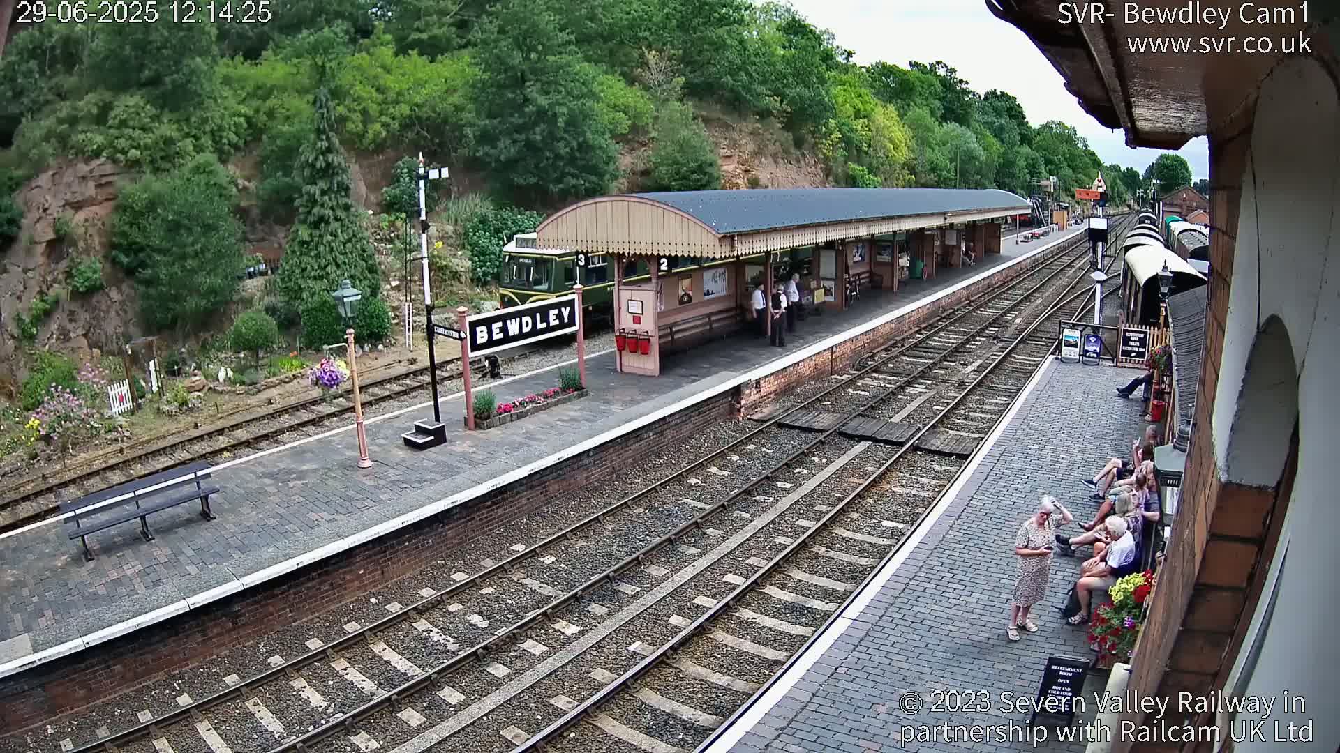 Bewdley Station İnside on the Severn Valley Railway Live Cam - Bewdley, Wyre Forest, Worcestershire, West Midlands, England, United Kingdomth on the Severn Valley Railway 2025-02-27 22:40