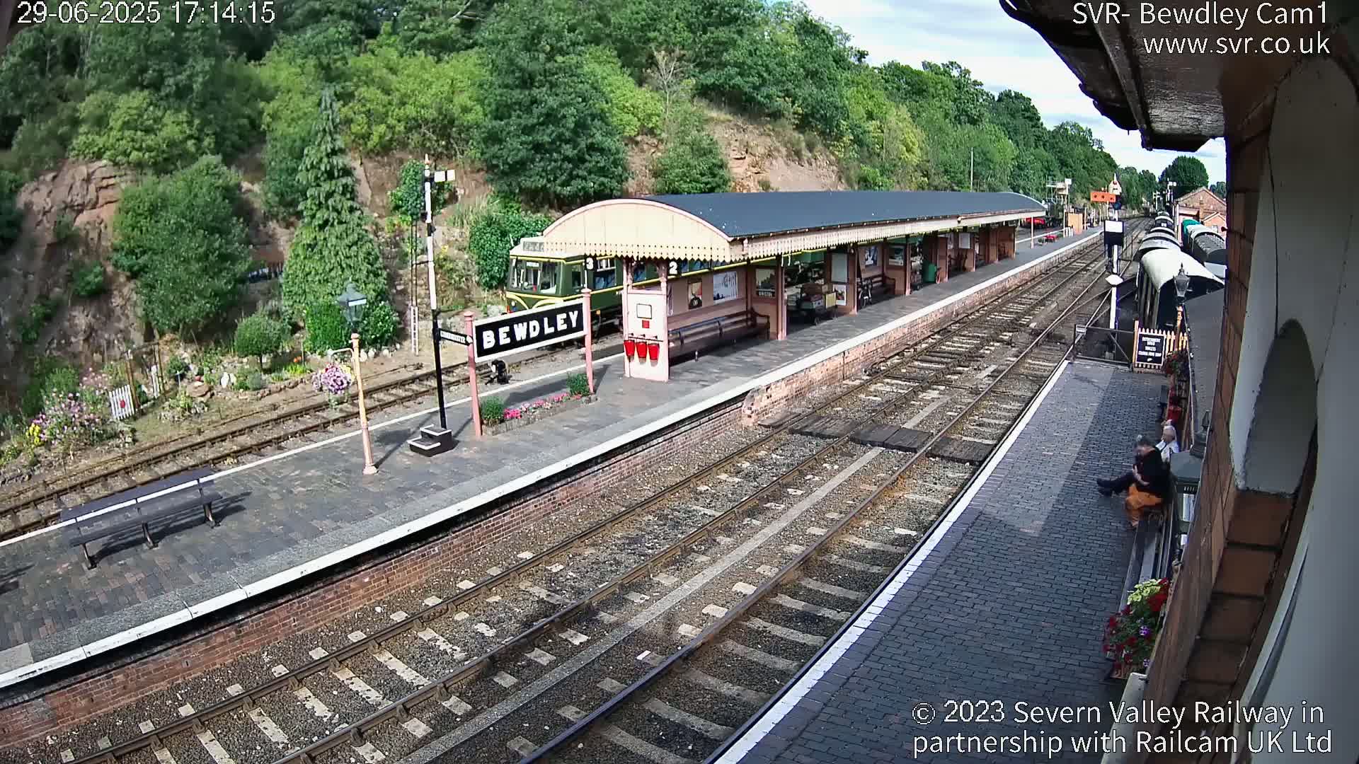 Bewdley Station İnside on the Severn Valley Railway Live Cam - Bewdley, Wyre Forest, Worcestershire, West Midlands, England, United Kingdomth on the Severn Valley Railway 2025-02-27 22:40