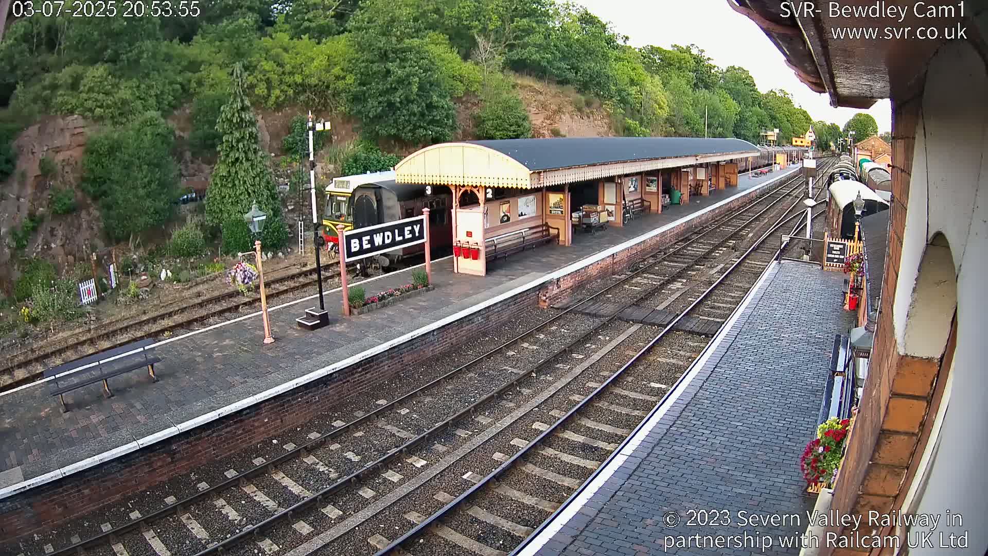 Bewdley Station İnside on the Severn Valley Railway Live Cam - Bewdley, Wyre Forest, Worcestershire, West Midlands, England, United Kingdomth on the Severn Valley Railway 2025-02-27 22:40