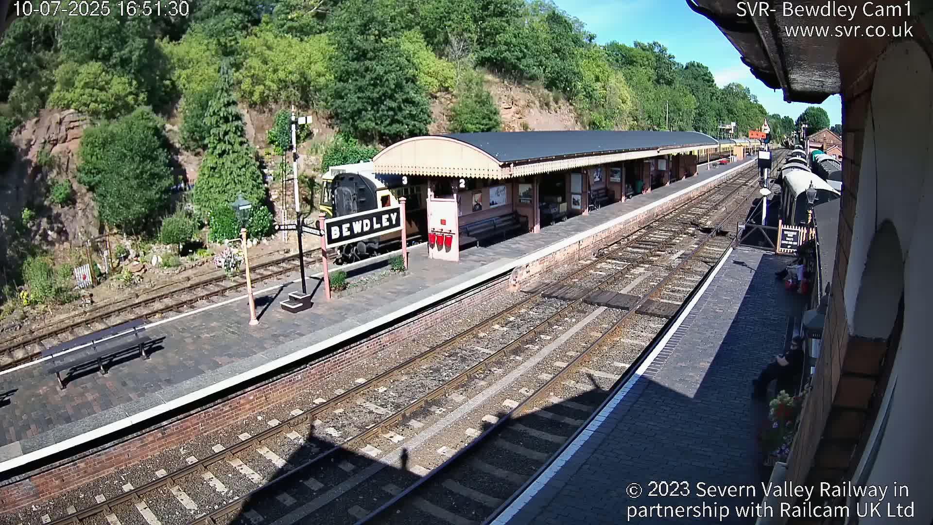 Bewdley Station İnside on the Severn Valley Railway Live Cam - Bewdley, Wyre Forest, Worcestershire, West Midlands, England, United Kingdomth on the Severn Valley Railway 2025-02-27 22:40