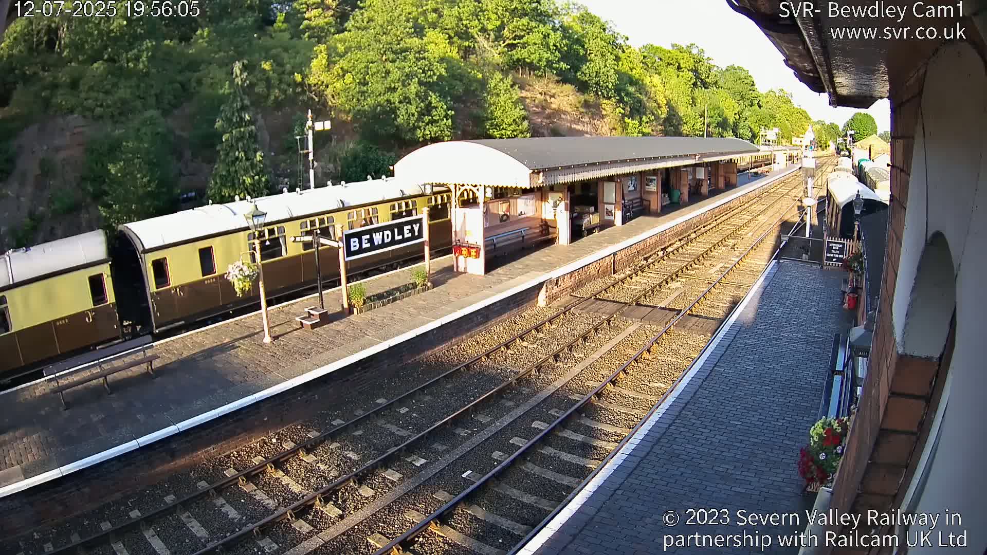 Bewdley Station İnside on the Severn Valley Railway Live Cam - Bewdley, Wyre Forest, Worcestershire, West Midlands, England, United Kingdomth on the Severn Valley Railway 2025-02-27 22:40