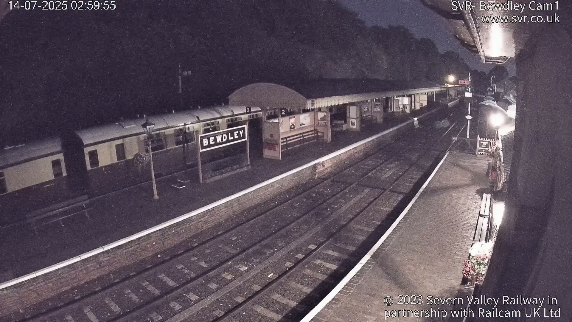 Bewdley Station İnside on the Severn Valley Railway Live Cam - Bewdley, Wyre Forest, Worcestershire, West Midlands, England, United Kingdomth on the Severn Valley Railway 2025-02-27 22:40