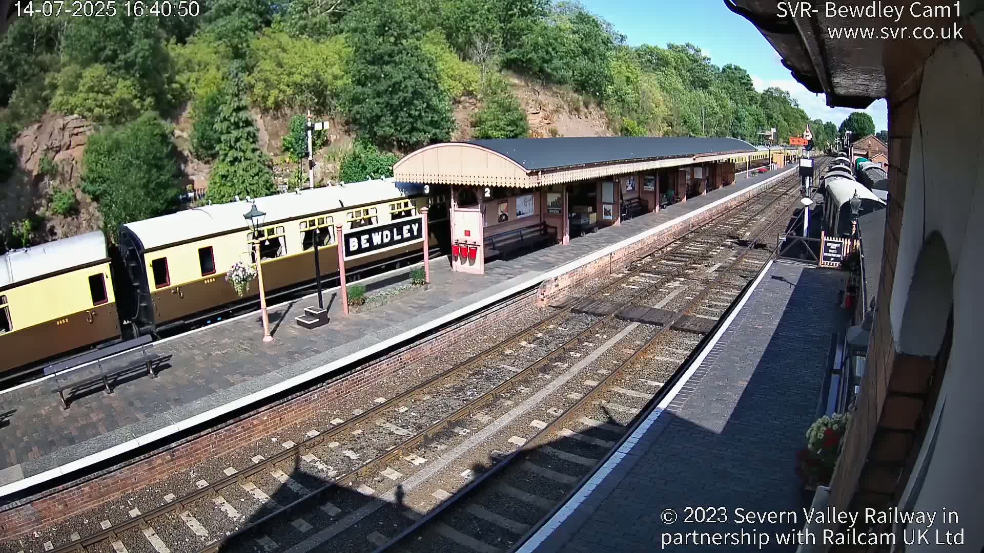 Bewdley Station İnside on the Severn Valley Railway Live Cam - Bewdley, Wyre Forest, Worcestershire, West Midlands, England, United Kingdomth on the Severn Valley Railway 2025-02-27 22:40