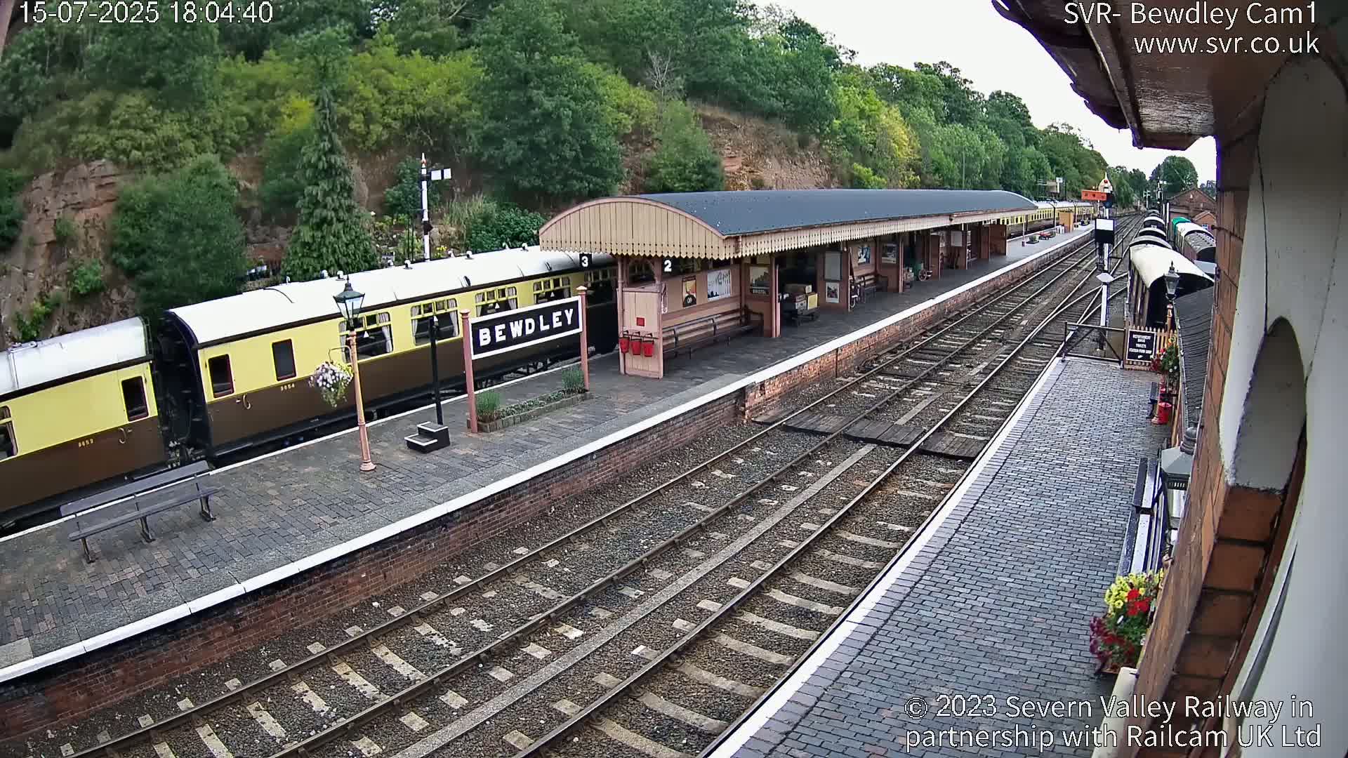 Bewdley Station İnside on the Severn Valley Railway Live Cam - Bewdley, Wyre Forest, Worcestershire, West Midlands, England, United Kingdomth on the Severn Valley Railway 2025-02-27 22:40