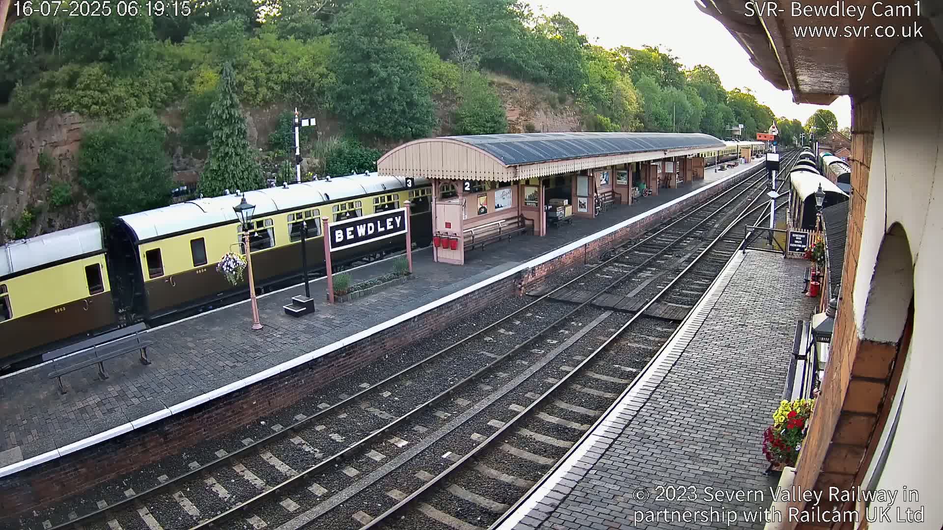 Bewdley Station İnside on the Severn Valley Railway Live Cam - Bewdley, Wyre Forest, Worcestershire, West Midlands, England, United Kingdomth on the Severn Valley Railway 2025-02-27 22:40