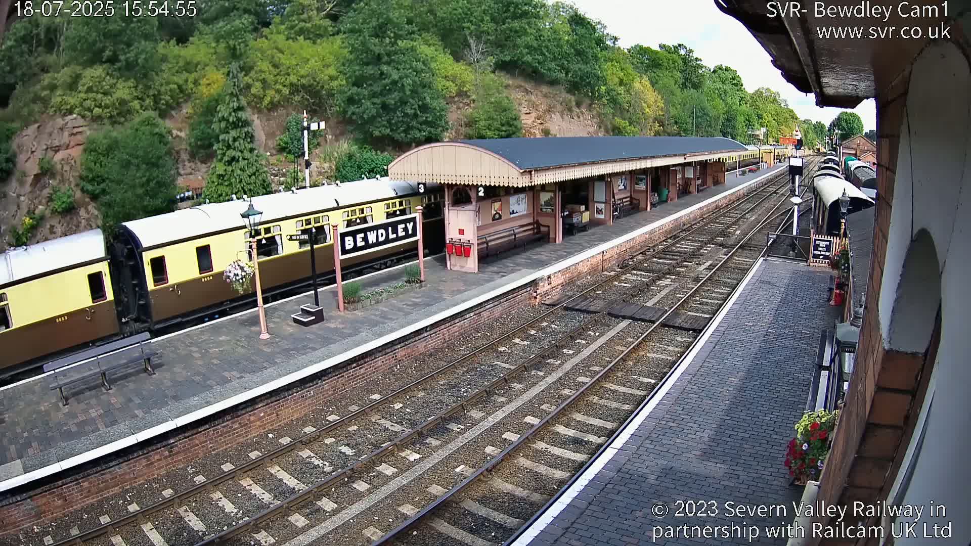 Bewdley Station İnside on the Severn Valley Railway Live Cam - Bewdley, Wyre Forest, Worcestershire, West Midlands, England, United Kingdomth on the Severn Valley Railway 2025-02-27 22:40