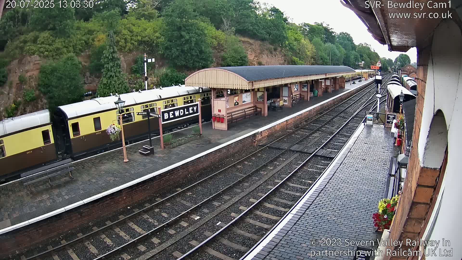 Bewdley Station İnside on the Severn Valley Railway Live Cam - Bewdley, Wyre Forest, Worcestershire, West Midlands, England, United Kingdomth on the Severn Valley Railway 2025-02-27 22:40