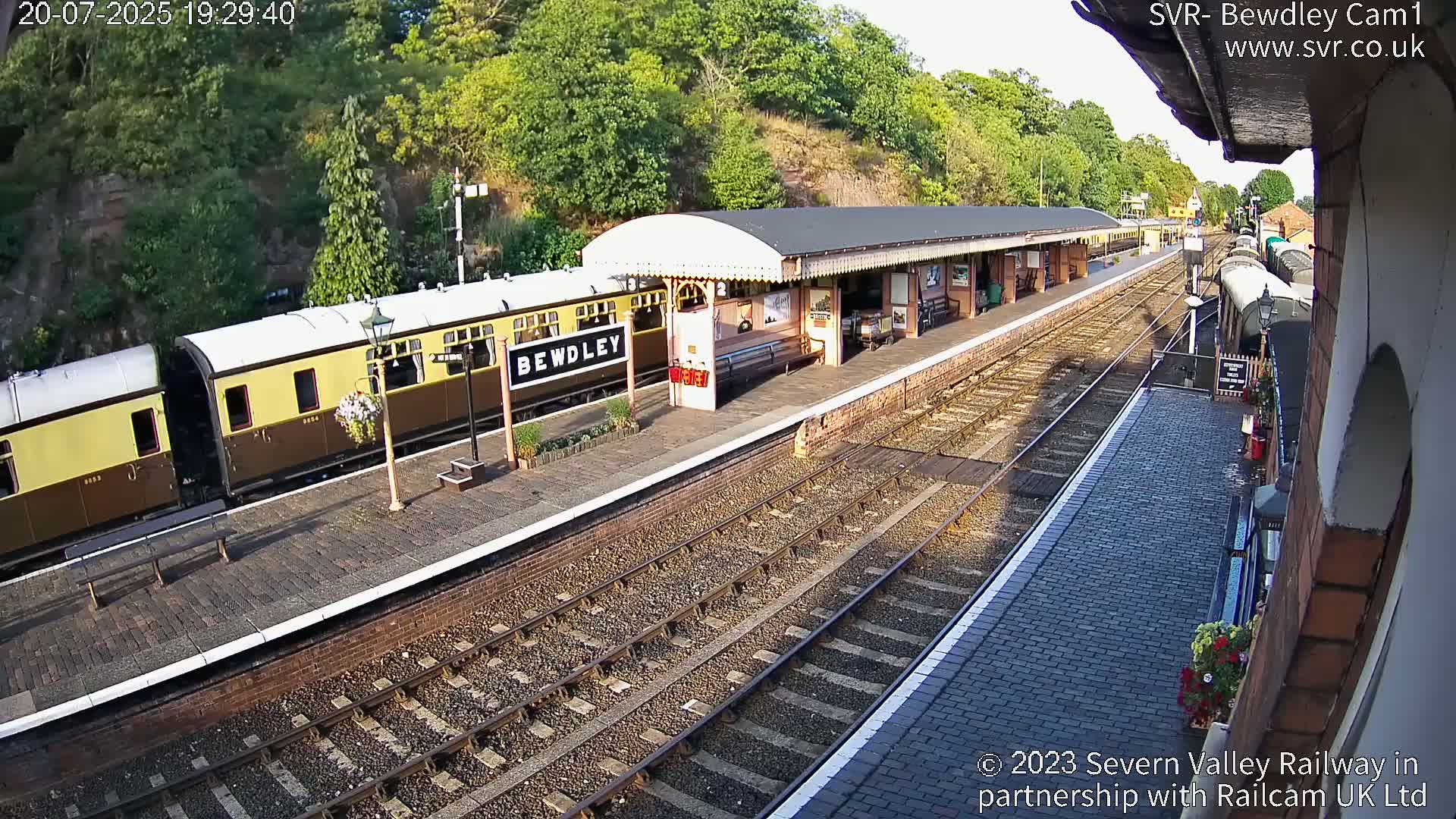 Bewdley Station İnside on the Severn Valley Railway Live Cam - Bewdley, Wyre Forest, Worcestershire, West Midlands, England, United Kingdomth on the Severn Valley Railway 2025-02-27 22:40