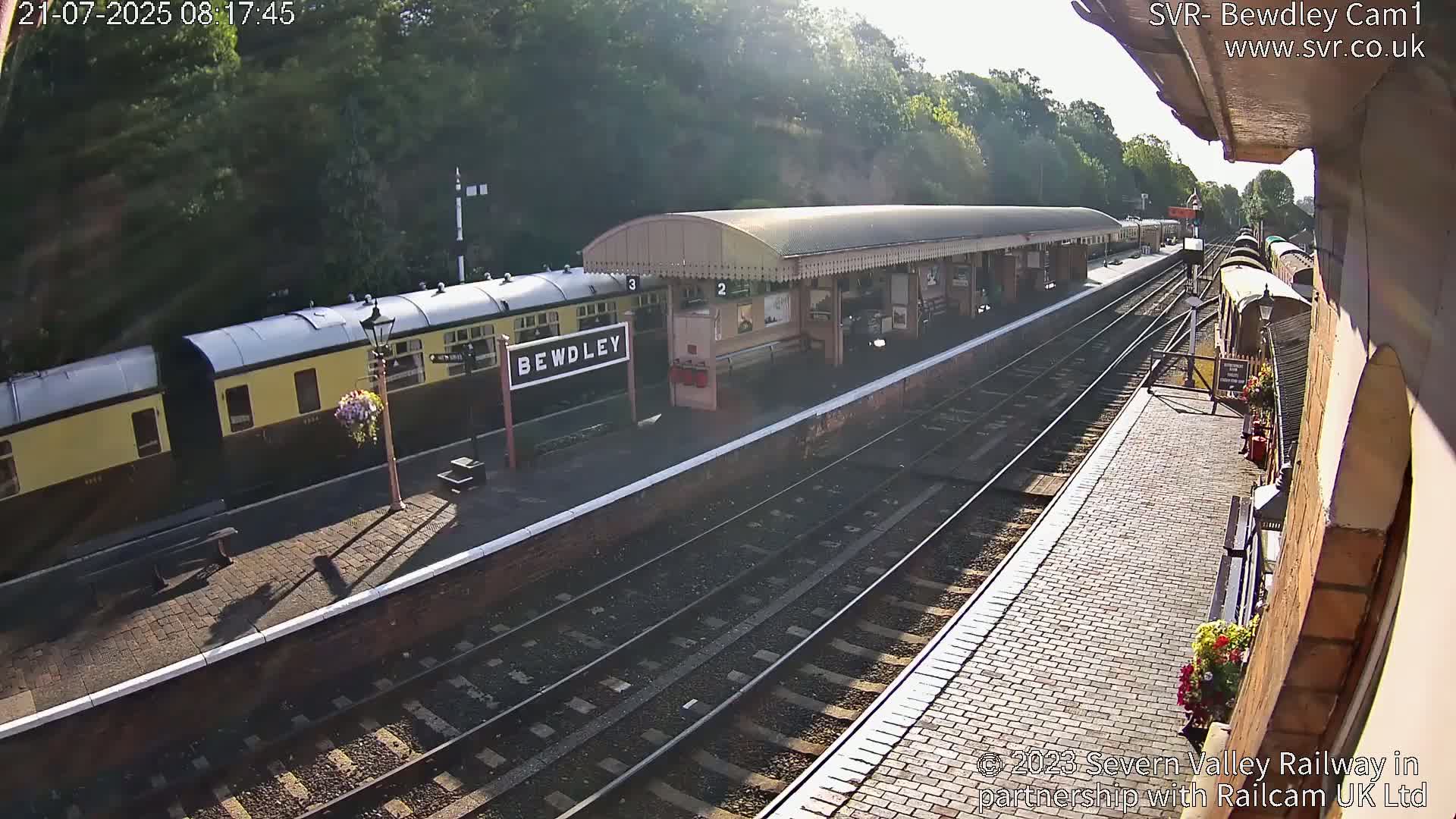 Bewdley Station İnside on the Severn Valley Railway Live Cam - Bewdley, Wyre Forest, Worcestershire, West Midlands, England, United Kingdomth on the Severn Valley Railway 2025-02-27 22:40
