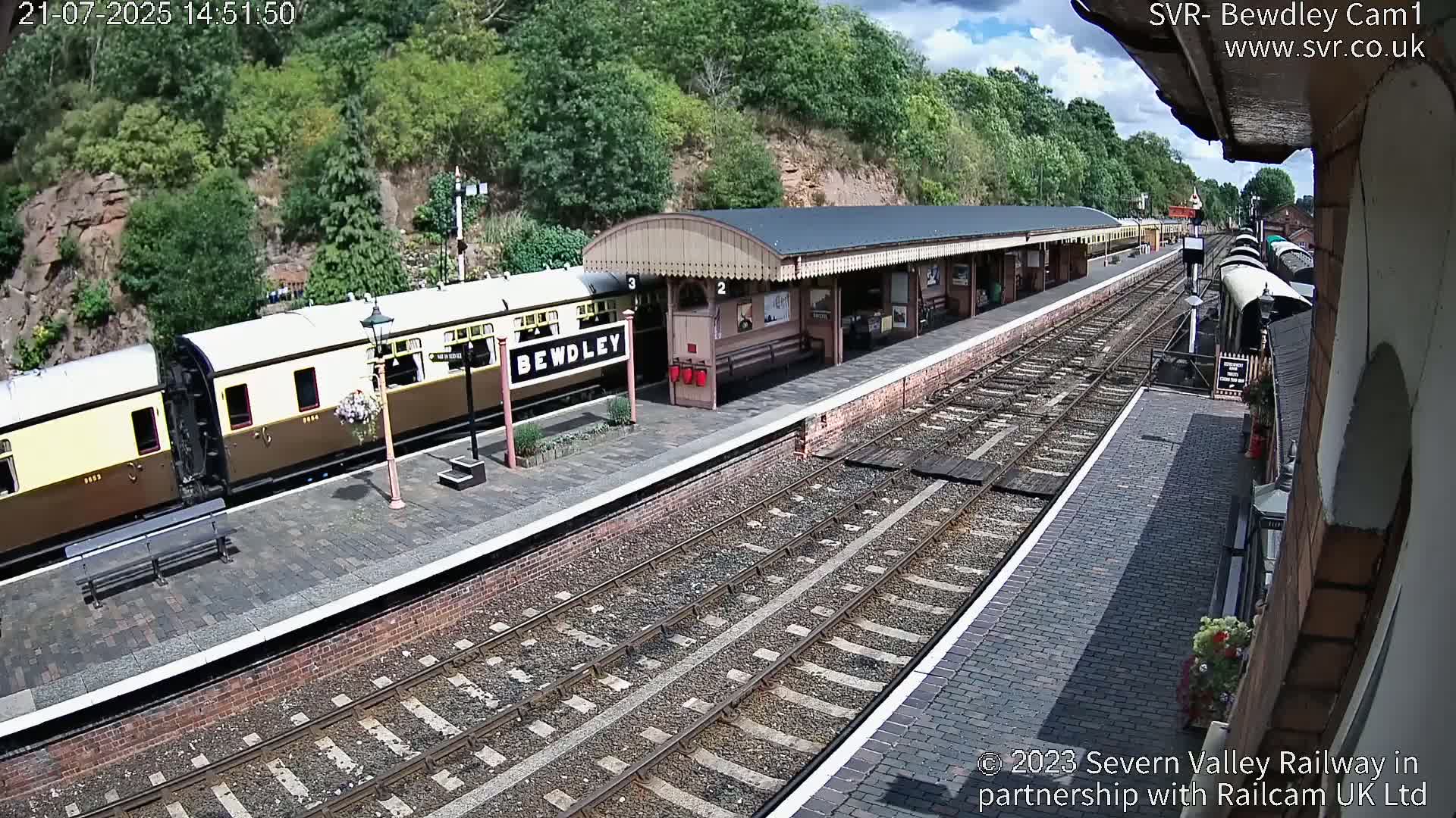 Bewdley Station İnside on the Severn Valley Railway Live Cam - Bewdley, Wyre Forest, Worcestershire, West Midlands, England, United Kingdomth on the Severn Valley Railway 2025-02-27 22:40