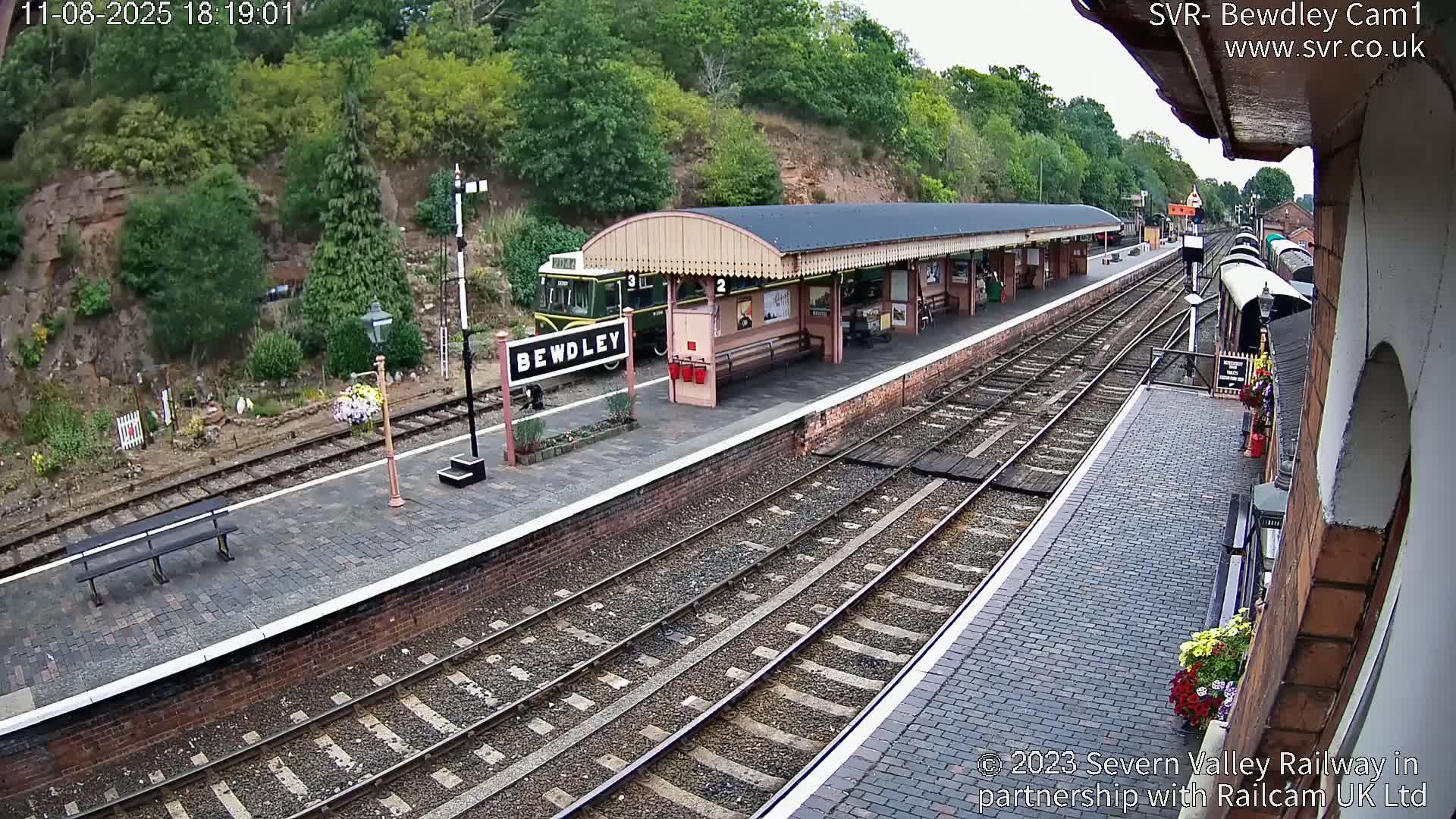 Bewdley Station İnside on the Severn Valley Railway Live Cam - Bewdley, Wyre Forest, Worcestershire, West Midlands, England, United Kingdomth on the Severn Valley Railway 2025-02-27 22:40