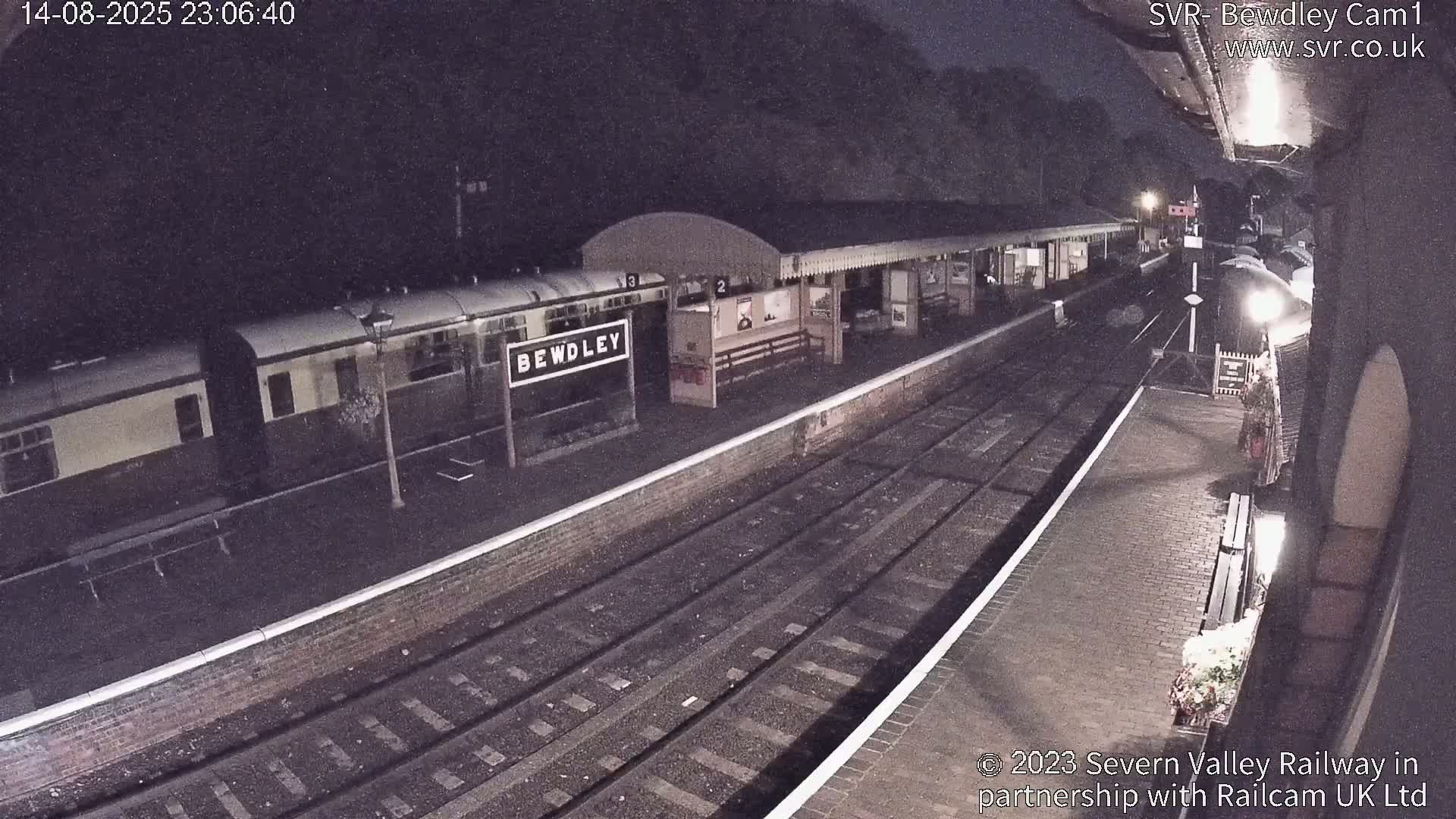 Bewdley Station İnside on the Severn Valley Railway Live Cam - Bewdley, Wyre Forest, Worcestershire, West Midlands, England, United Kingdomth on the Severn Valley Railway 2025-02-27 22:40