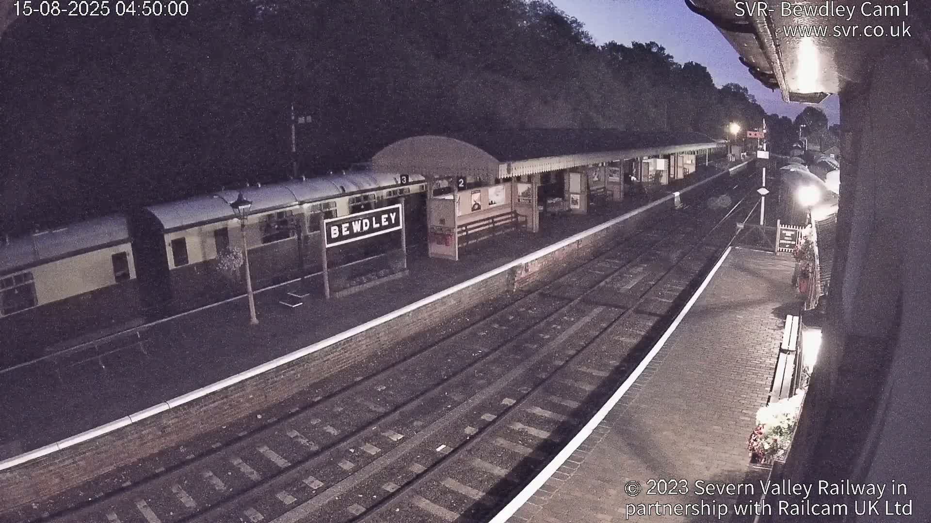 Bewdley Station İnside on the Severn Valley Railway Live Cam - Bewdley, Wyre Forest, Worcestershire, West Midlands, England, United Kingdomth on the Severn Valley Railway 2025-02-27 22:40