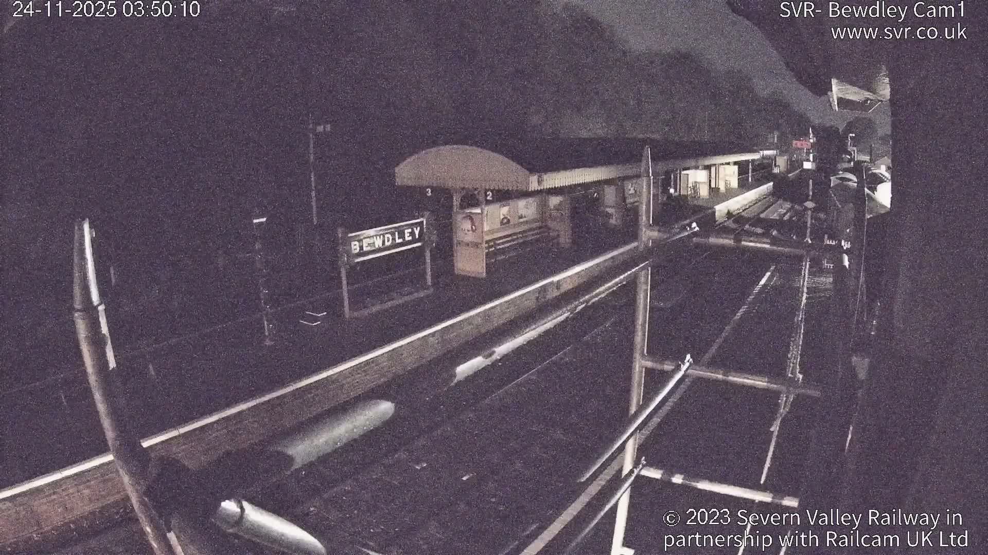 Bewdley Station İnside on the Severn Valley Railway Live Cam - Bewdley, Wyre Forest, Worcestershire, West Midlands, England, United Kingdomth on the Severn Valley Railway 2025-02-27 22:40