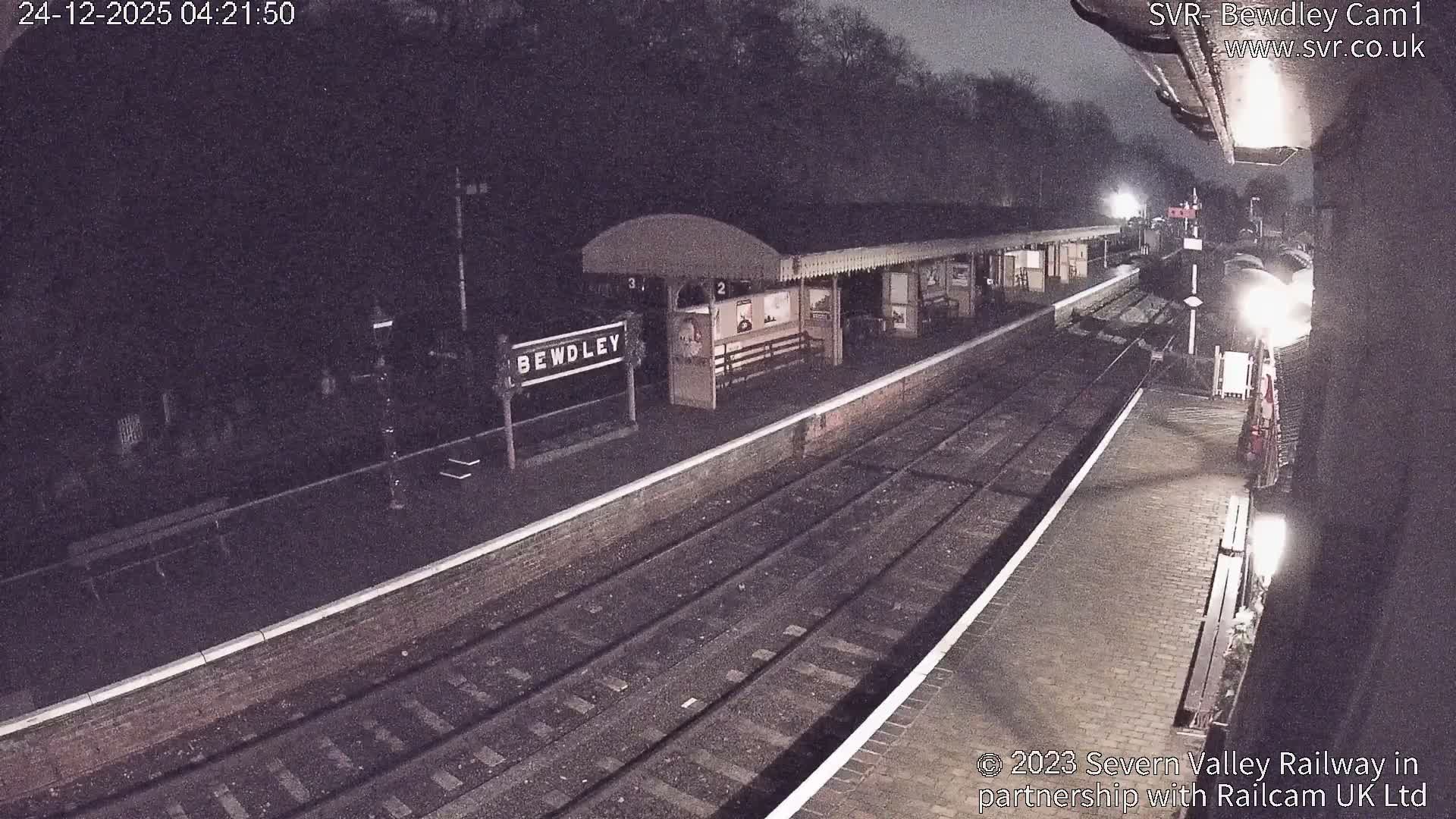 Bewdley Station İnside on the Severn Valley Railway Live Cam - Bewdley, Wyre Forest, Worcestershire, West Midlands, England, United Kingdomth on the Severn Valley Railway 2025-02-27 22:40