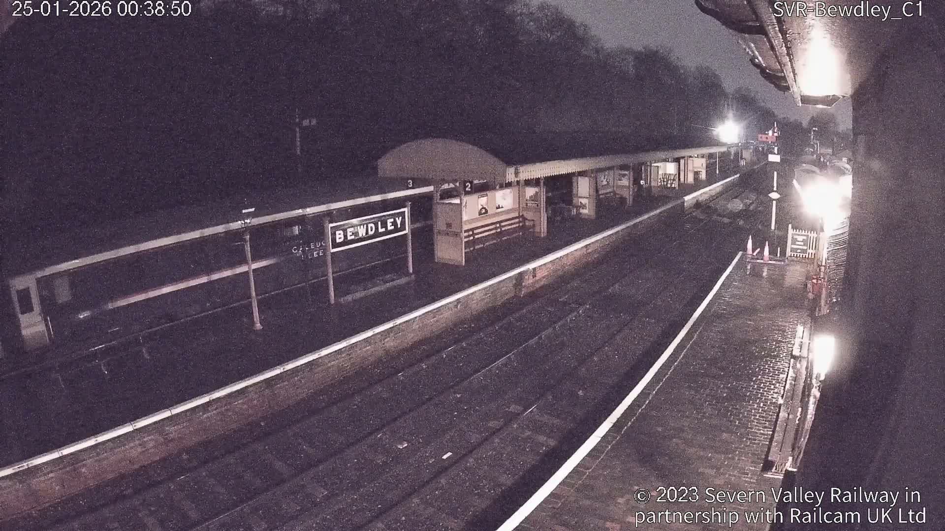 Bewdley Station İnside on the Severn Valley Railway Live Cam - Bewdley, Wyre Forest, Worcestershire, West Midlands, England, United Kingdomth on the Severn Valley Railway 2025-02-27 22:40