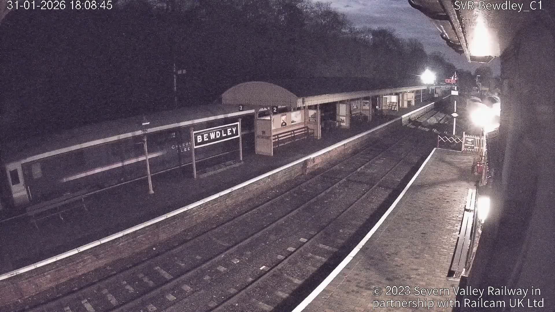 Bewdley Station İnside on the Severn Valley Railway Live Cam - Bewdley, Wyre Forest, Worcestershire, West Midlands, England, United Kingdomth on the Severn Valley Railway 2025-02-27 22:40