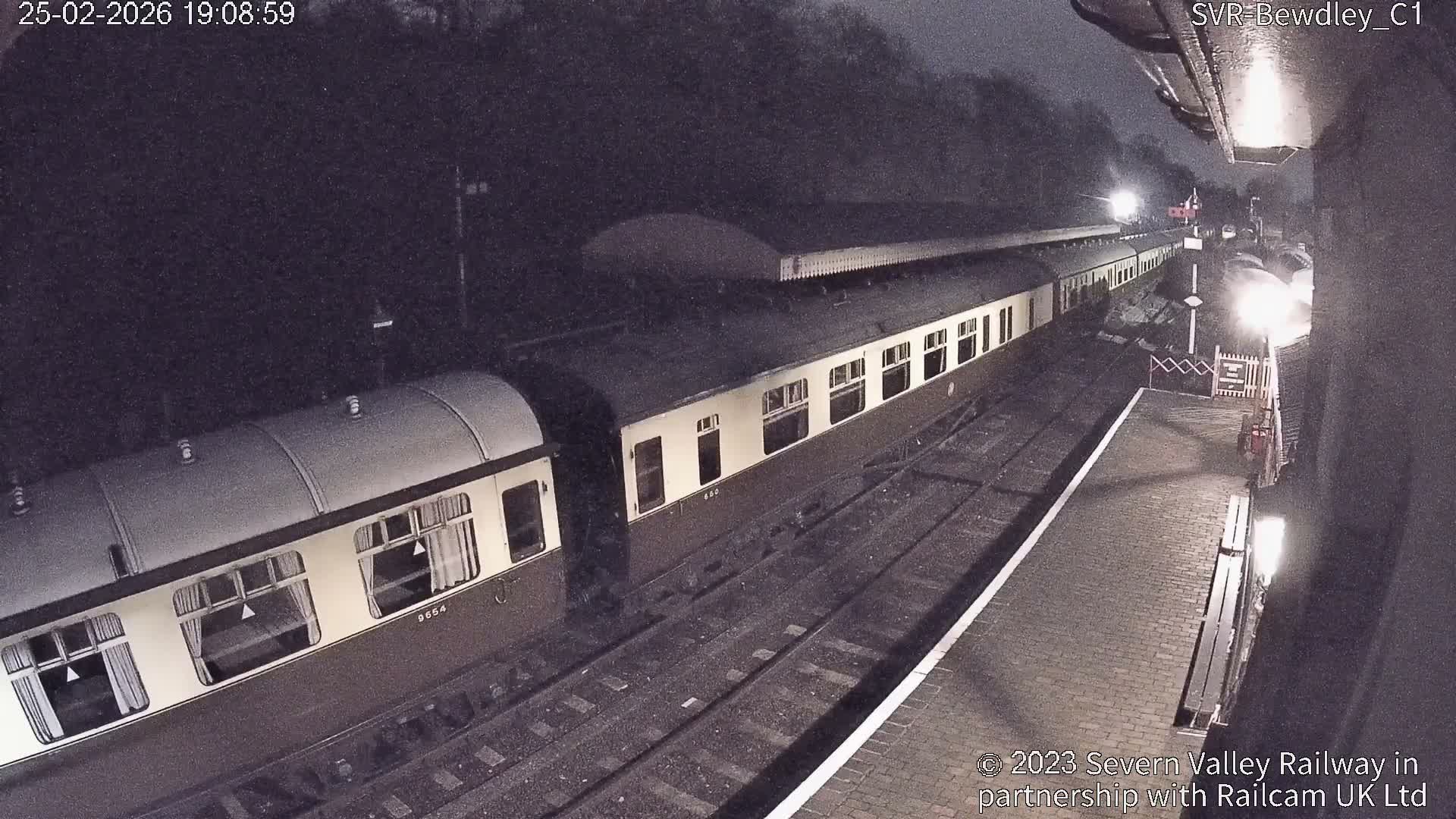 Bewdley Station İnside on the Severn Valley Railway Live Cam - Bewdley, Wyre Forest, Worcestershire, West Midlands, England, United Kingdomth on the Severn Valley Railway 2025-02-27 22:40