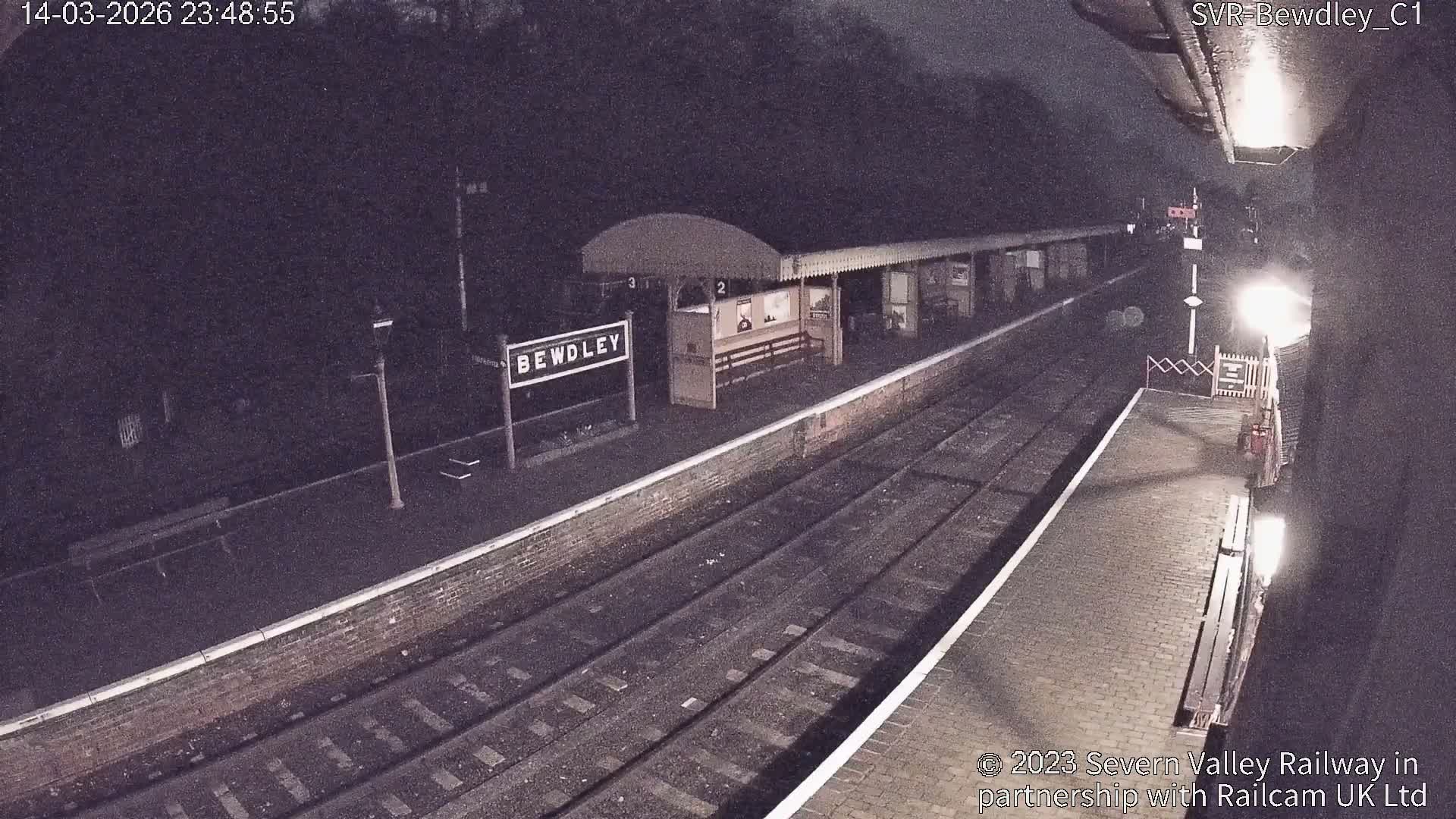 Bewdley Station İnside on the Severn Valley Railway Live Cam - Bewdley, Wyre Forest, Worcestershire, West Midlands, England, United Kingdomth on the Severn Valley Railway 2025-02-27 22:40