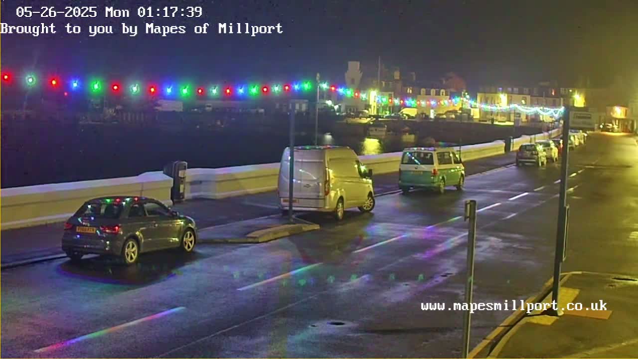 Millport Town & Coast Live Cam - Millport, North Ayrshire, Ayrshire and Arran, Scotland, United Kingdom