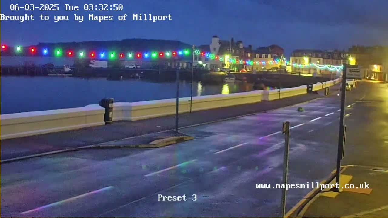 Millport Town & Coast Live Cam - Millport, North Ayrshire, Ayrshire and Arran, Scotland, United Kingdom