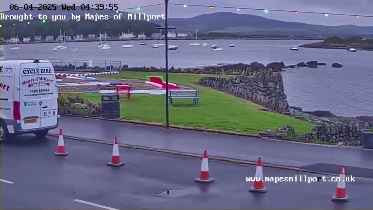 Millport Town & Coast Live Cam - Millport, North Ayrshire, Ayrshire and Arran, Scotland, United Kingdom