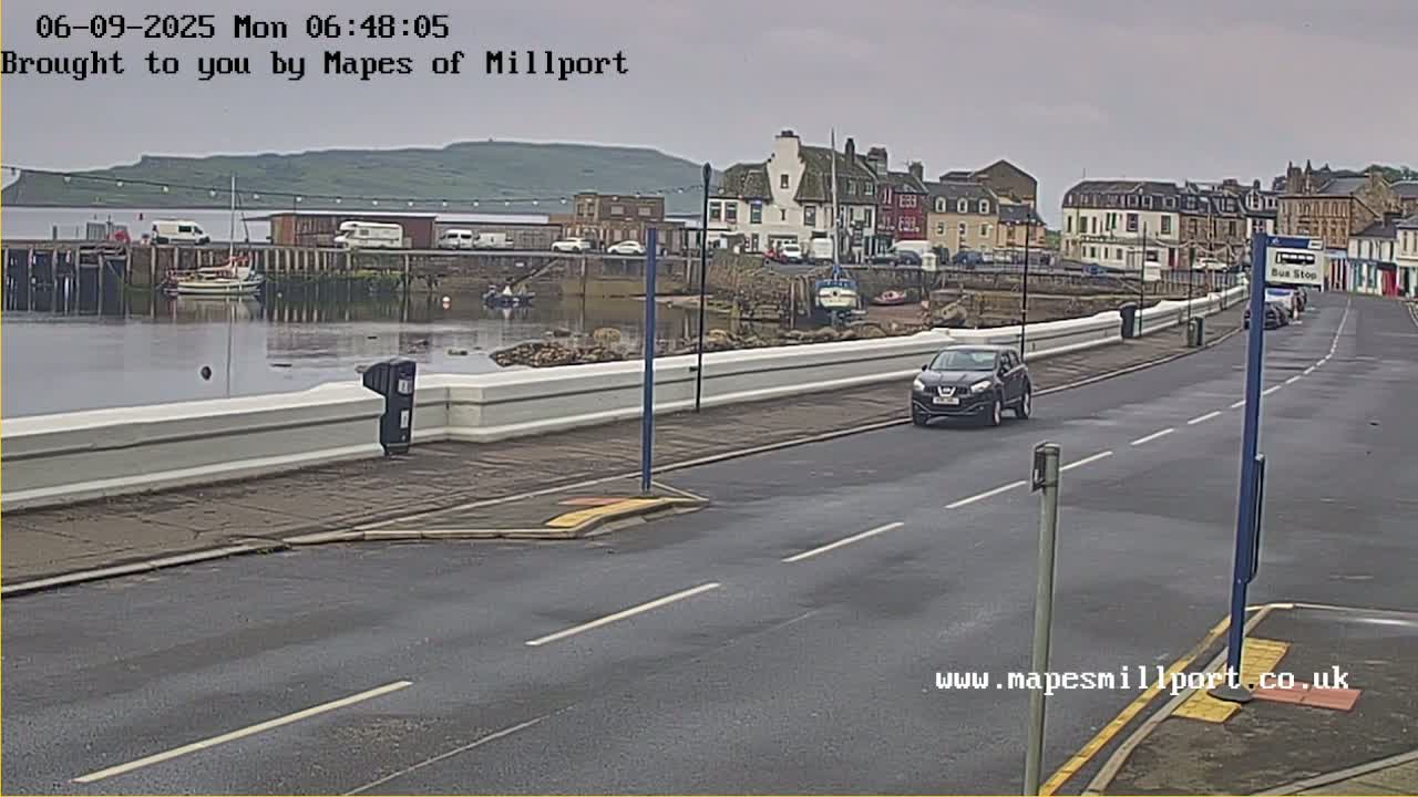 Millport Town & Coast Live Cam - Millport, North Ayrshire, Ayrshire and Arran, Scotland, United Kingdom
