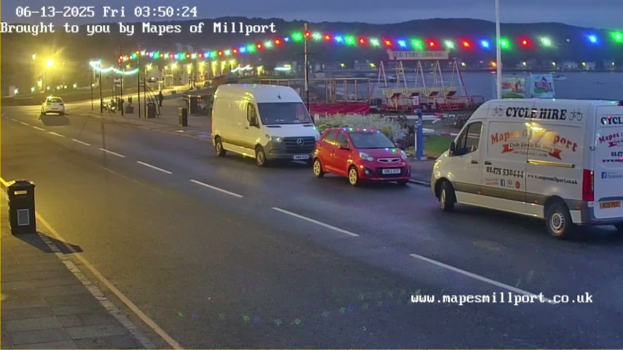 Millport Town & Coast Live Cam - Millport, North Ayrshire, Ayrshire and Arran, Scotland, United Kingdom