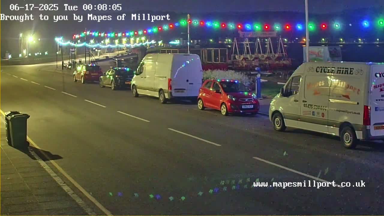Millport Town & Coast Live Cam - Millport, North Ayrshire, Ayrshire and Arran, Scotland, United Kingdom